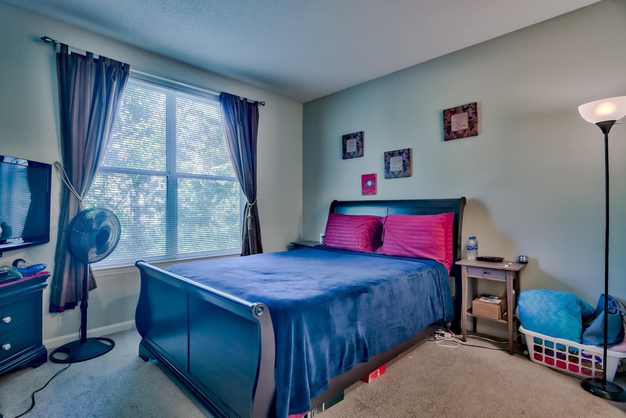POINTE OF VIEW - Residential