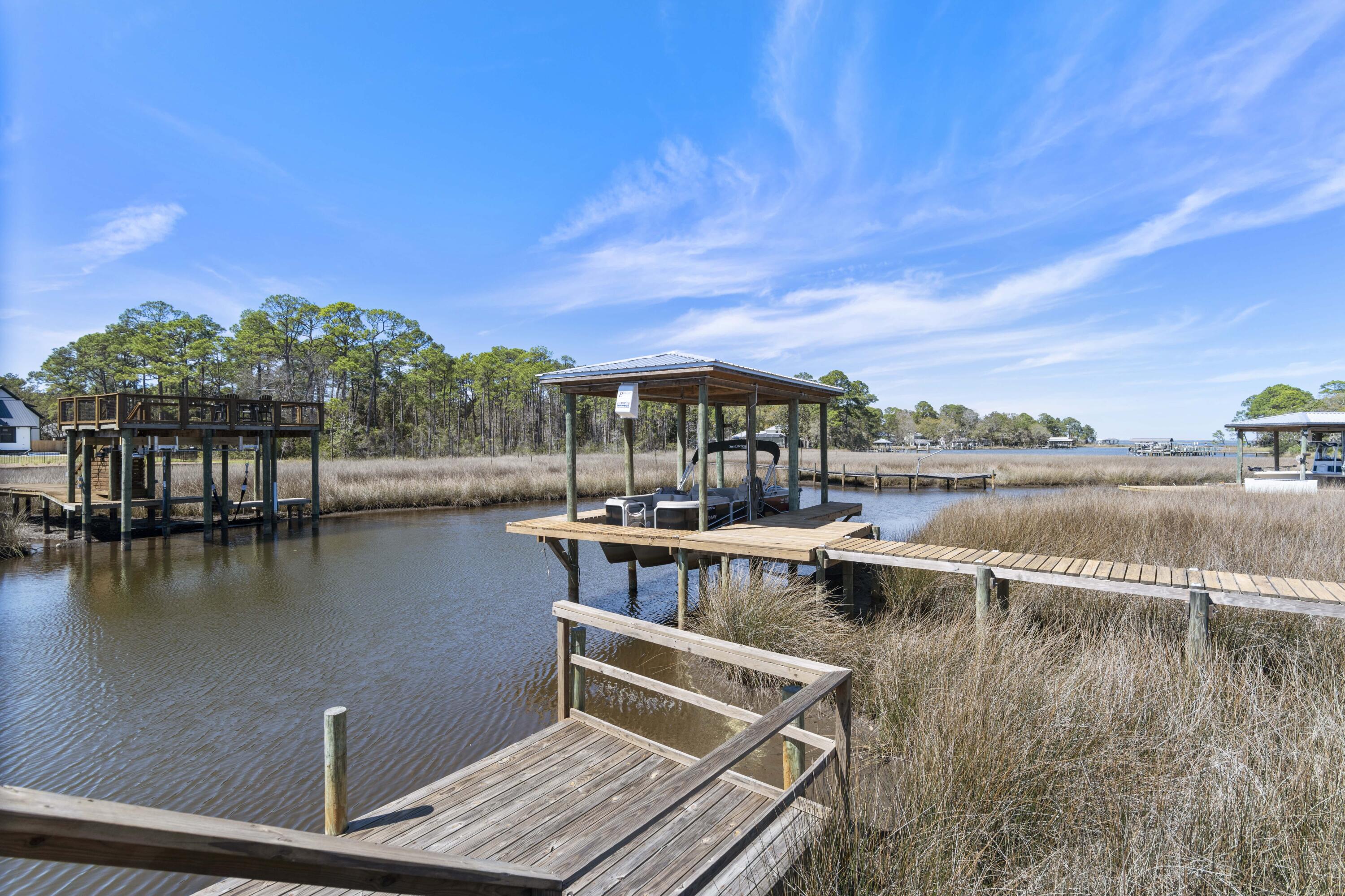 Daxton on the Bay - Residential