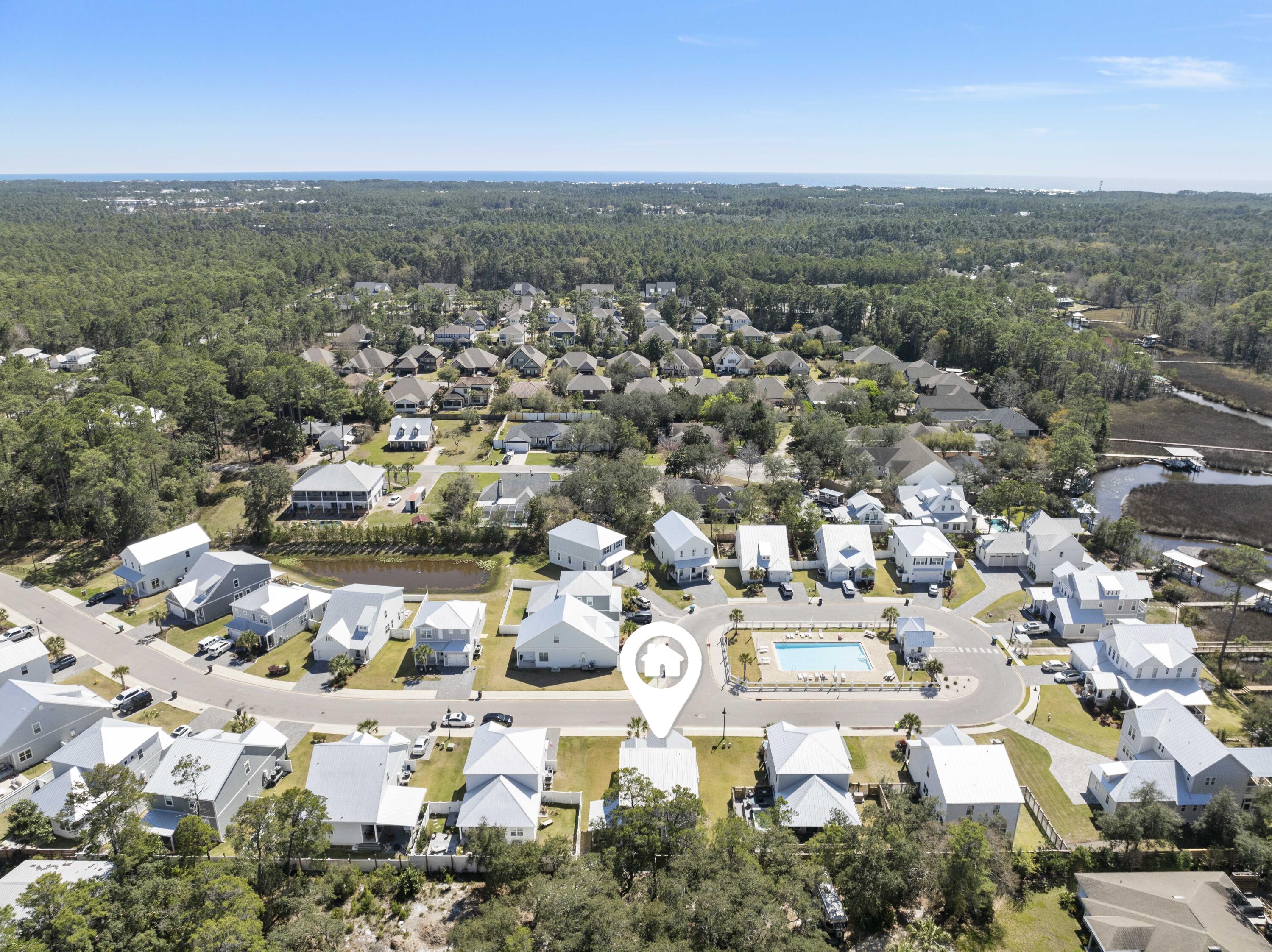 Daxton on the Bay - Residential