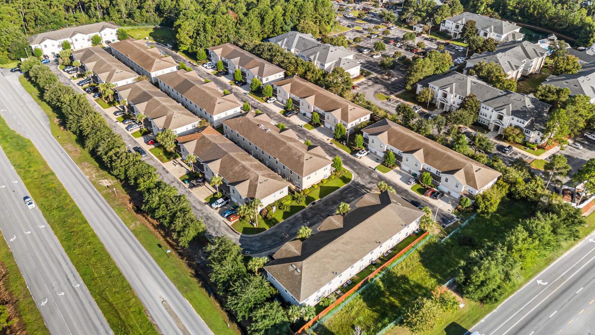 MERIDIAN SQUARE T/H - Residential