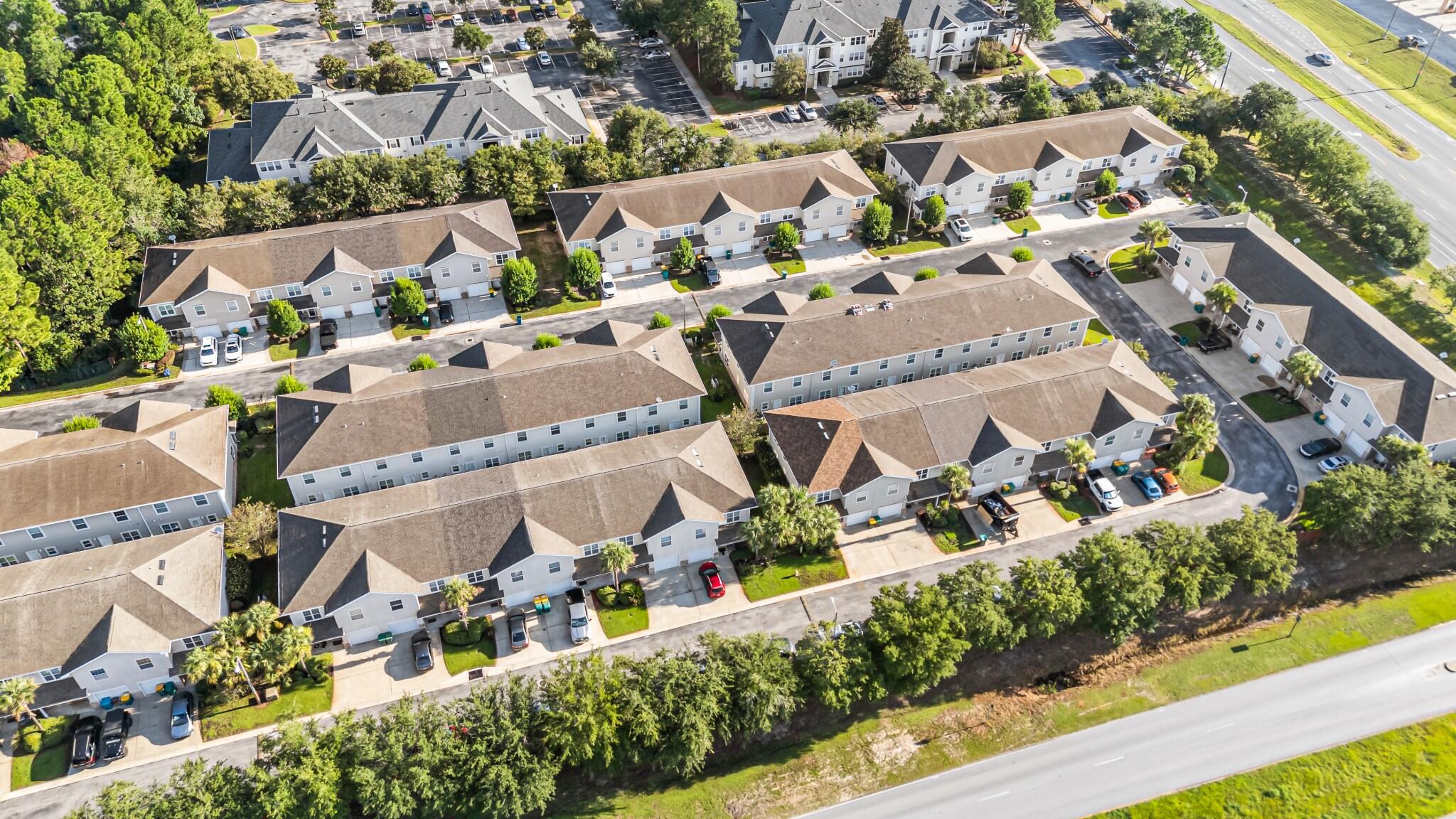 MERIDIAN SQUARE T/H - Residential