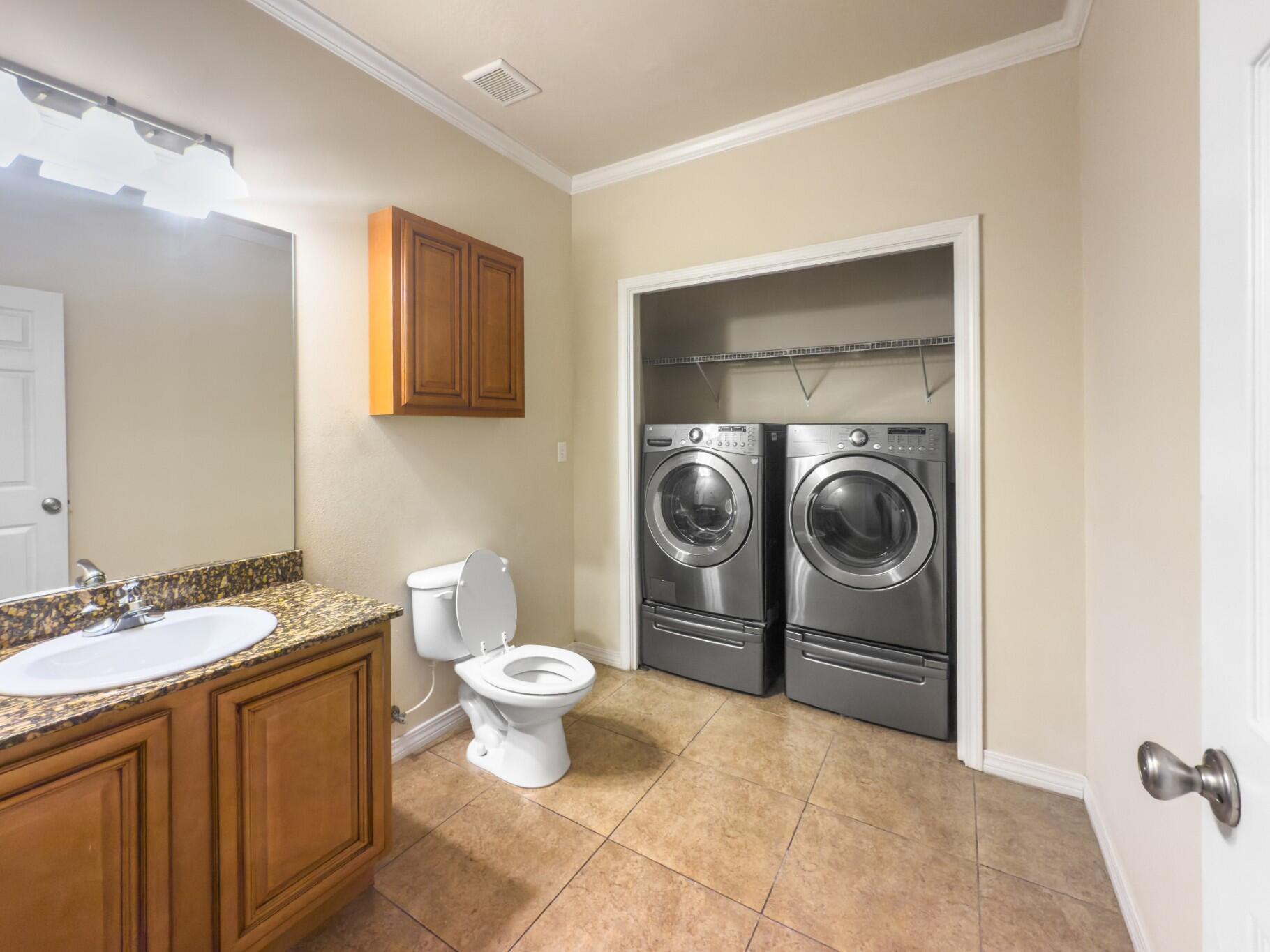 MERIDIAN SQUARE T/H - Residential