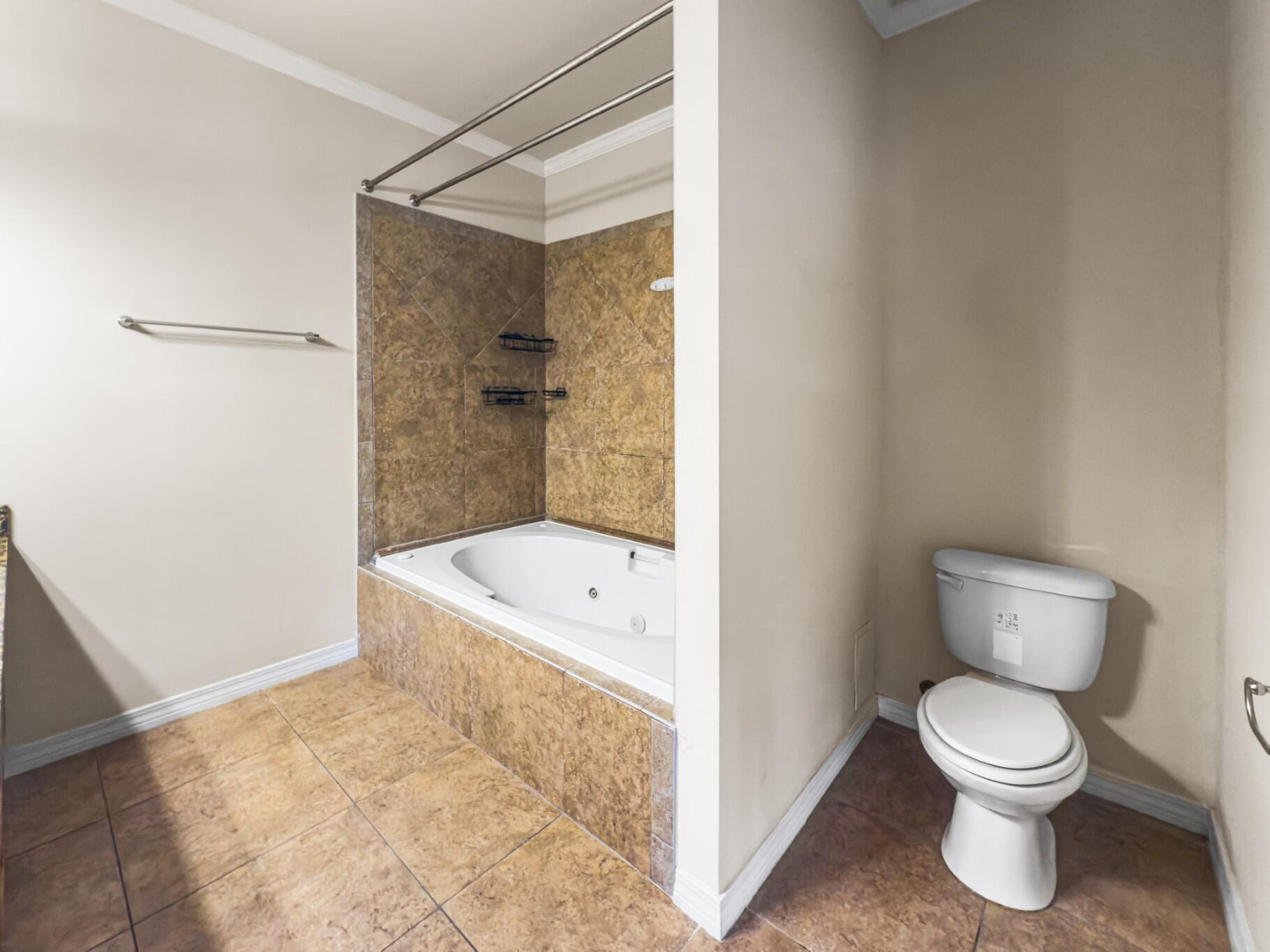 MERIDIAN SQUARE T/H - Residential