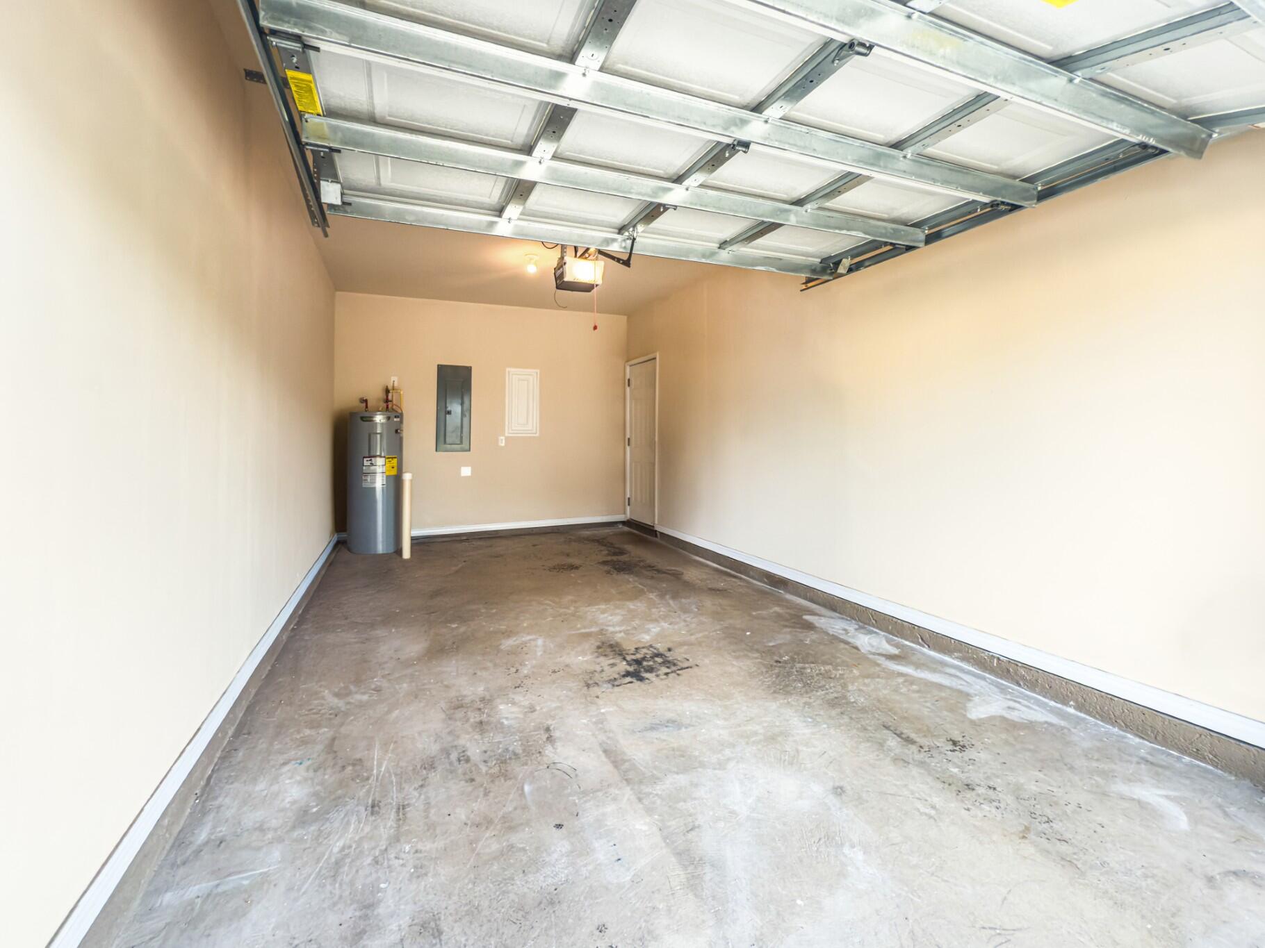 MERIDIAN SQUARE T/H - Residential