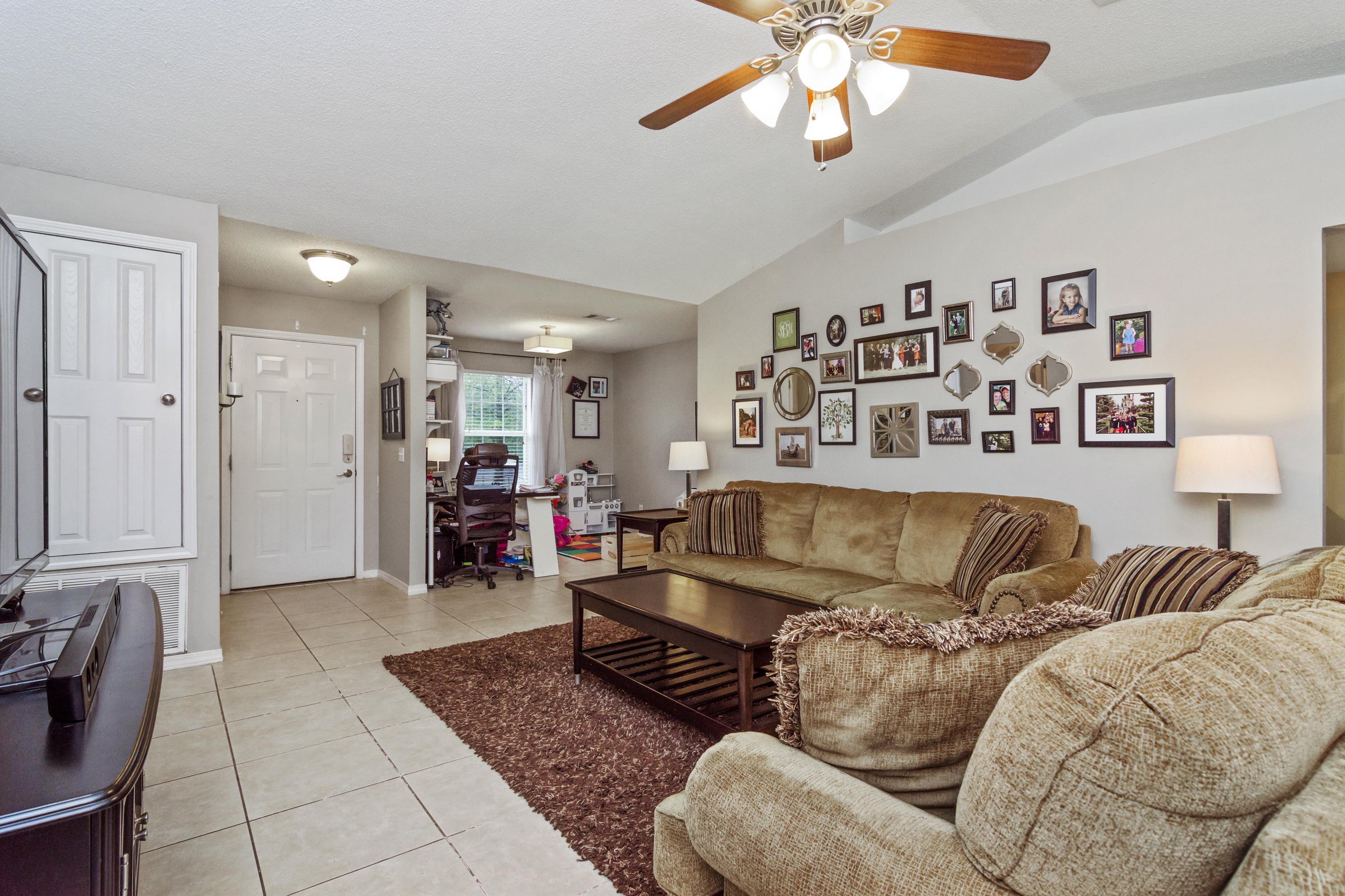 NORTHVIEW ESTATES 7TH ADDN - Residential