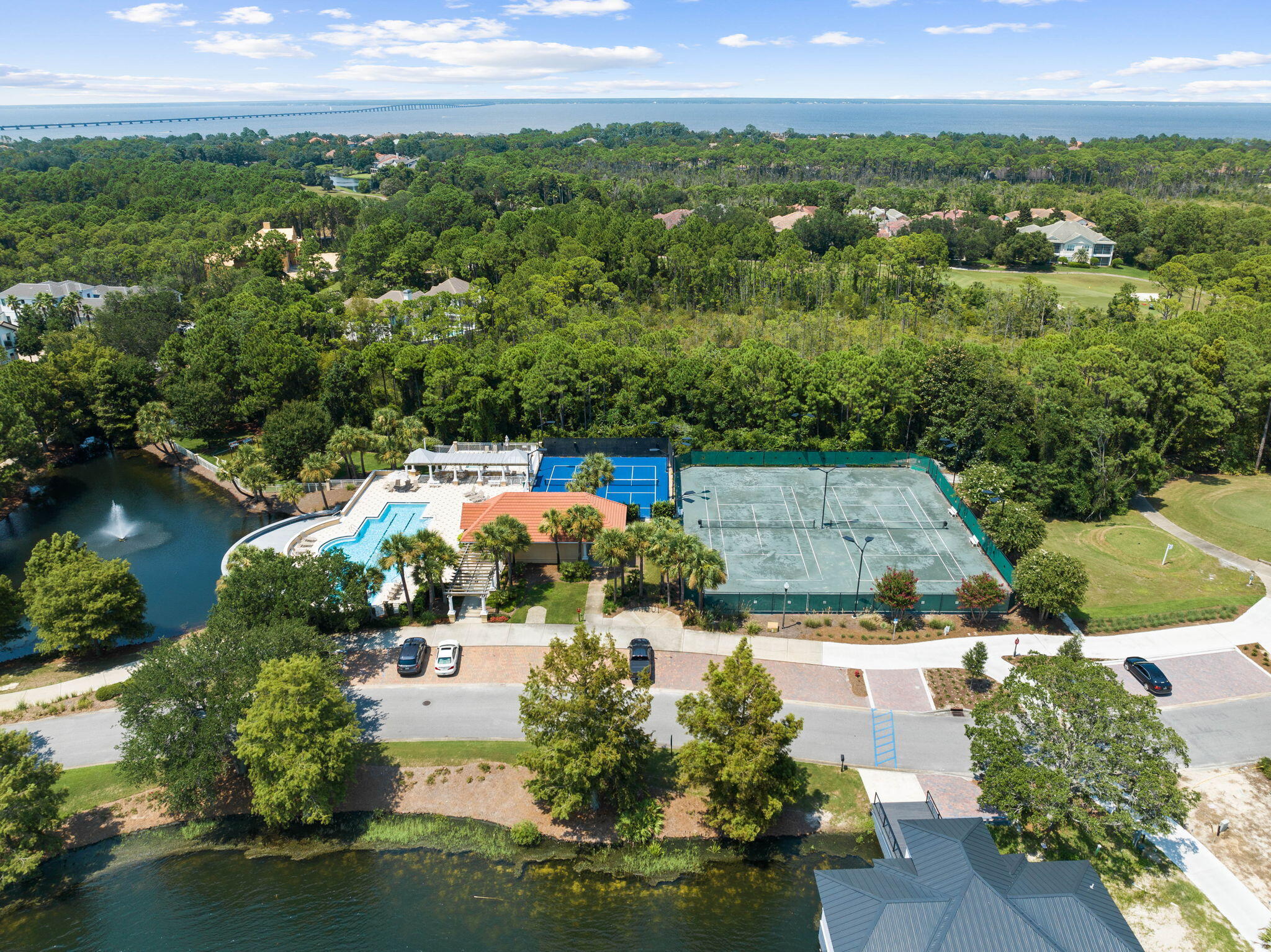 REGATTA BAY - Residential