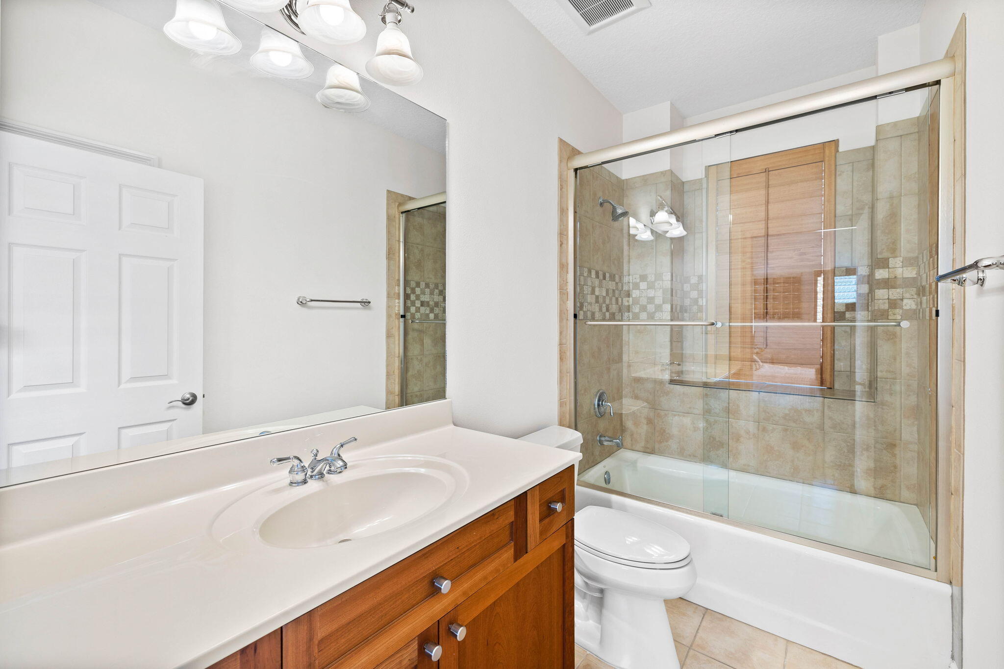 REGATTA BAY - Residential