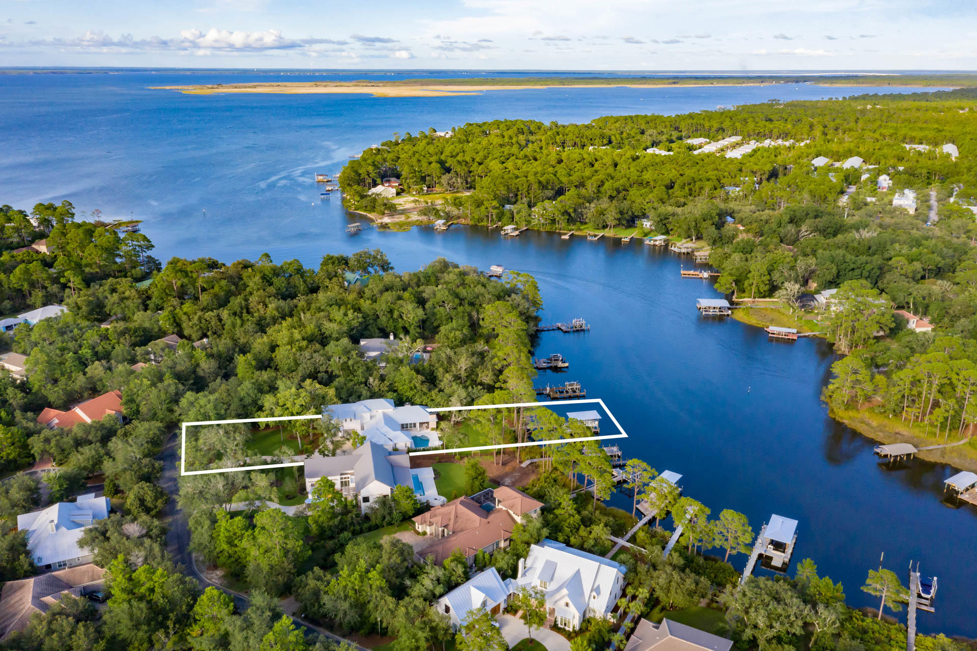 BOTANY BAYOU - Residential