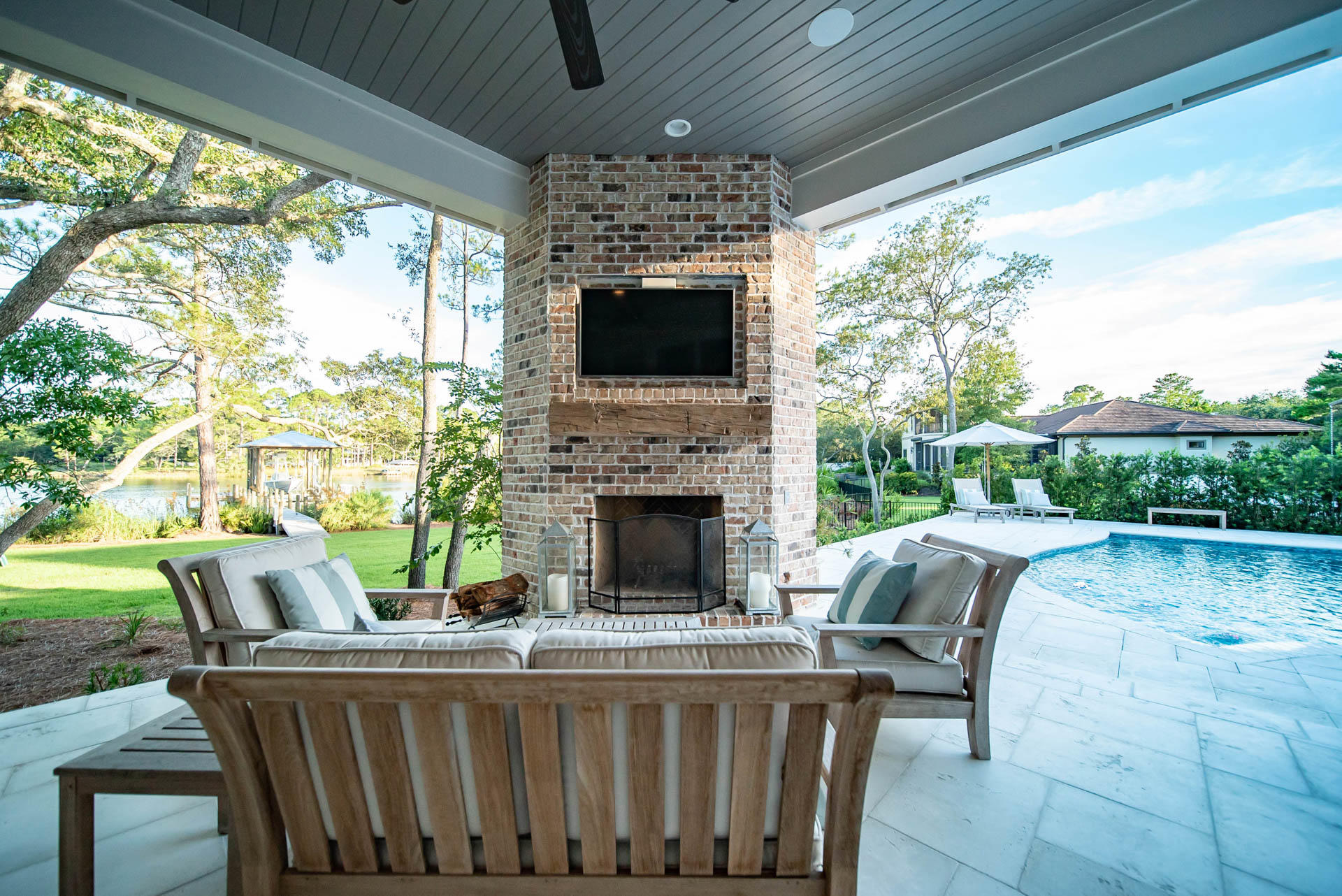 BOTANY BAYOU - Residential