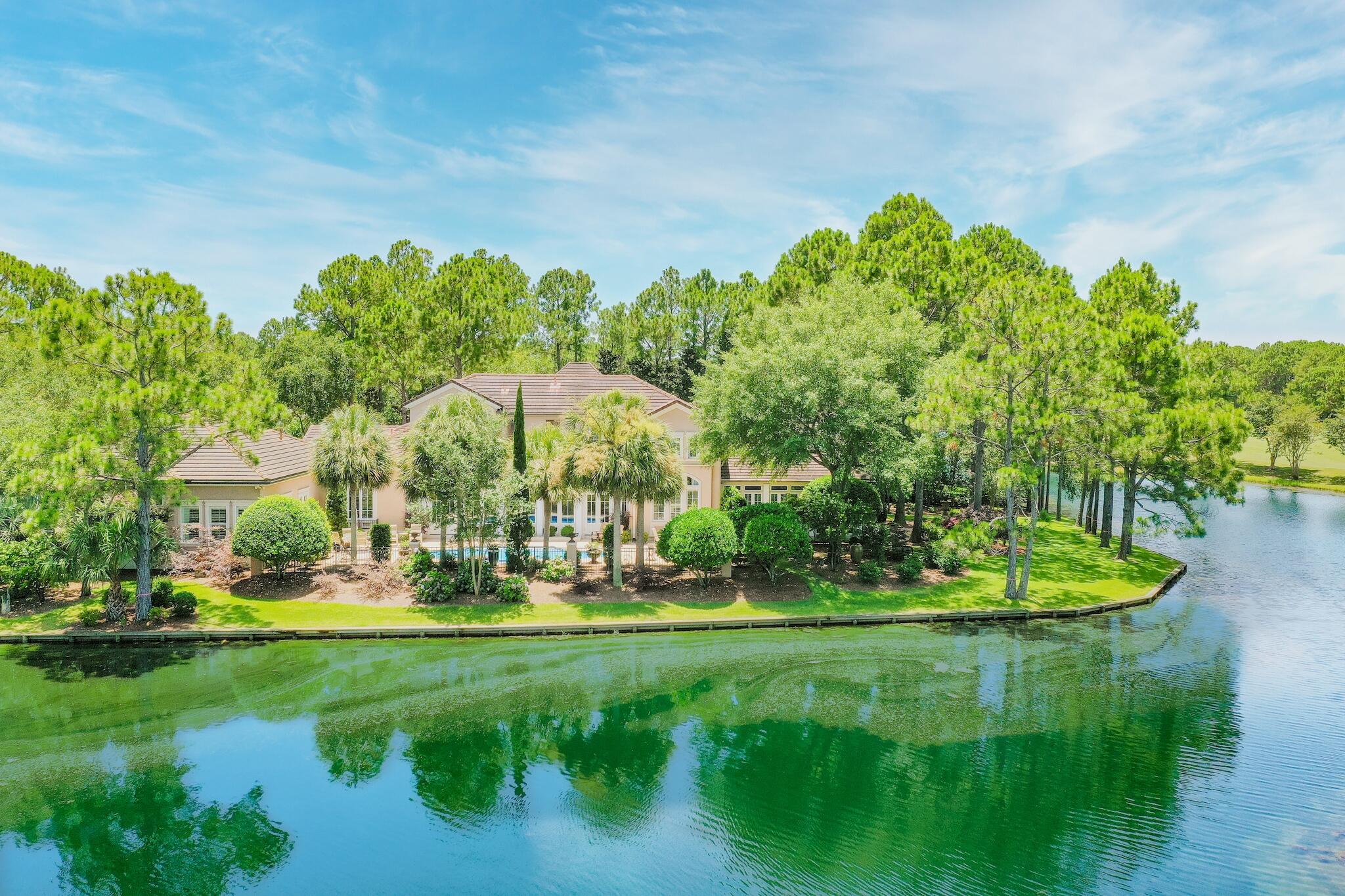 ISLAND GREEN - Residential