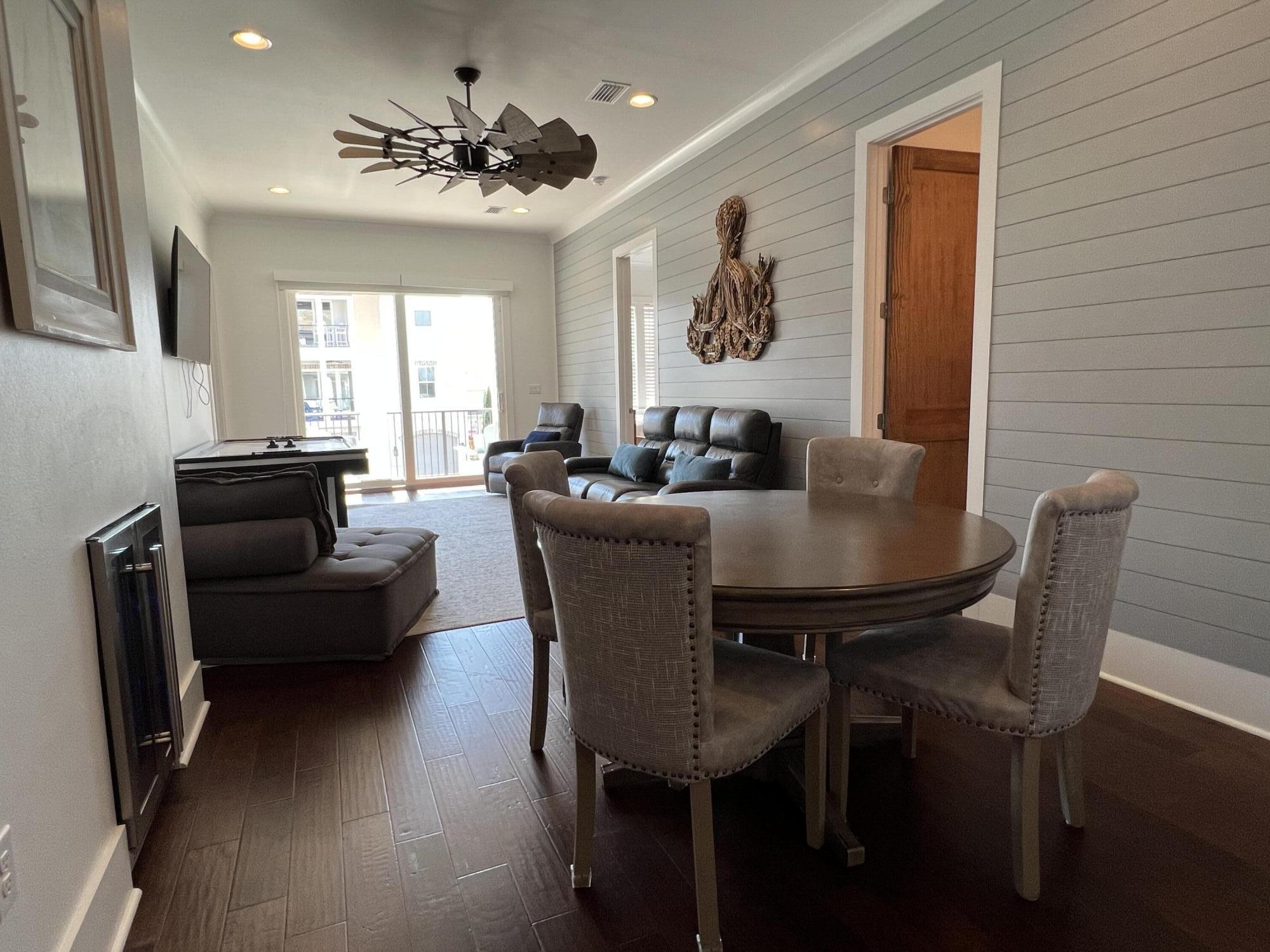 The Retreat at Miramar - Residential
