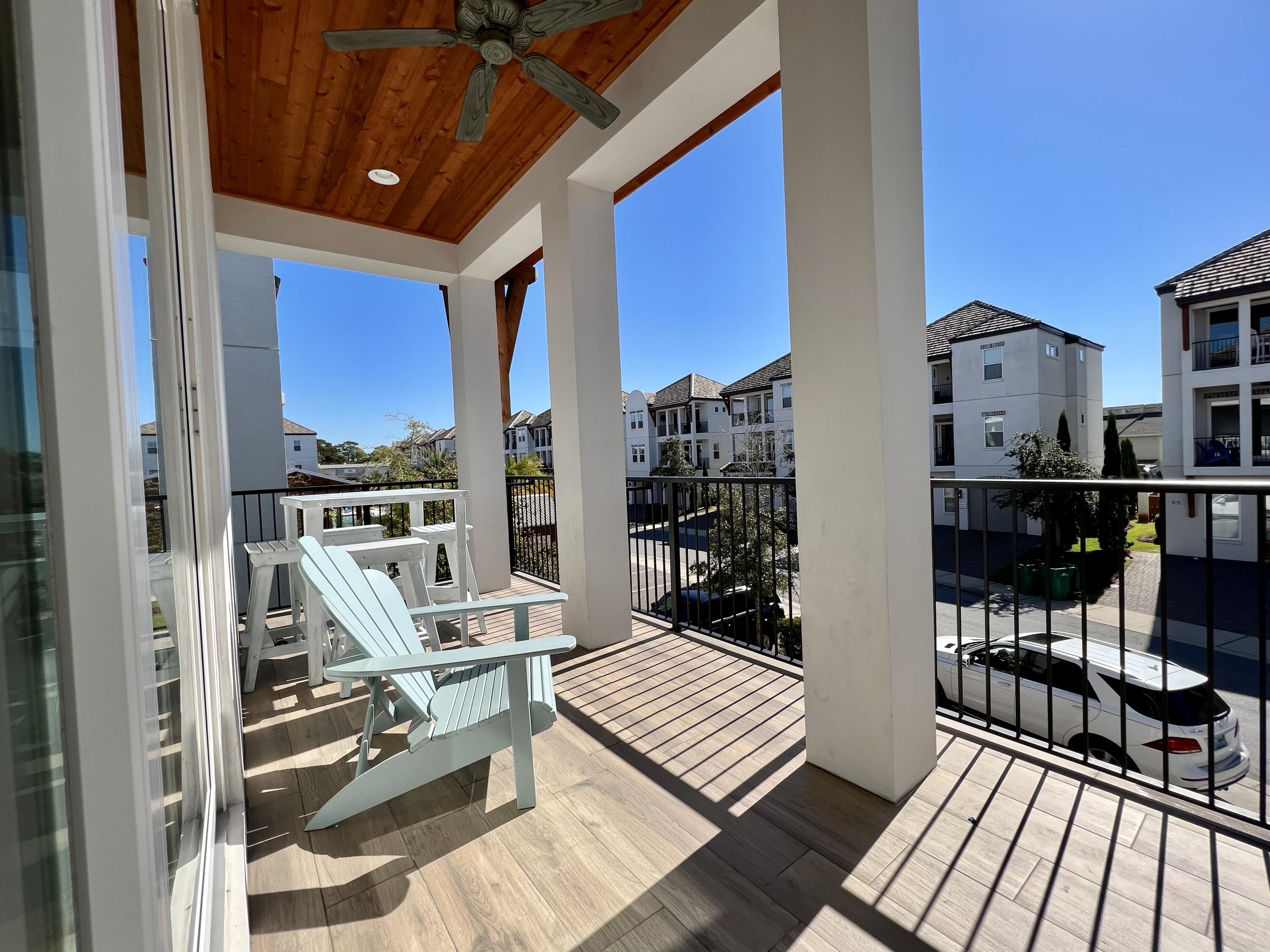 The Retreat at Miramar - Residential