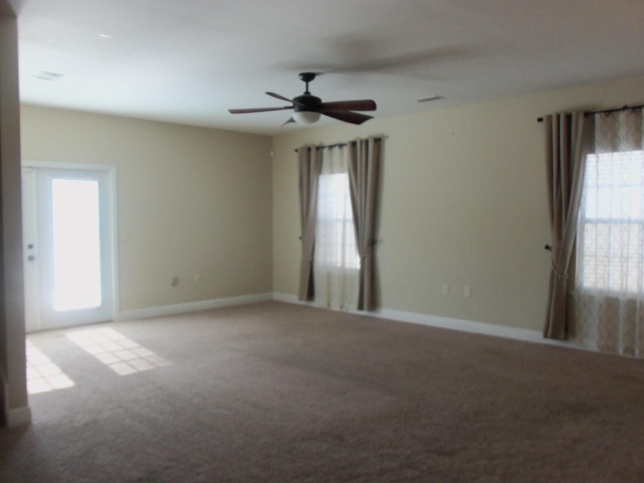 NEWPORT S/D - Residential Lease