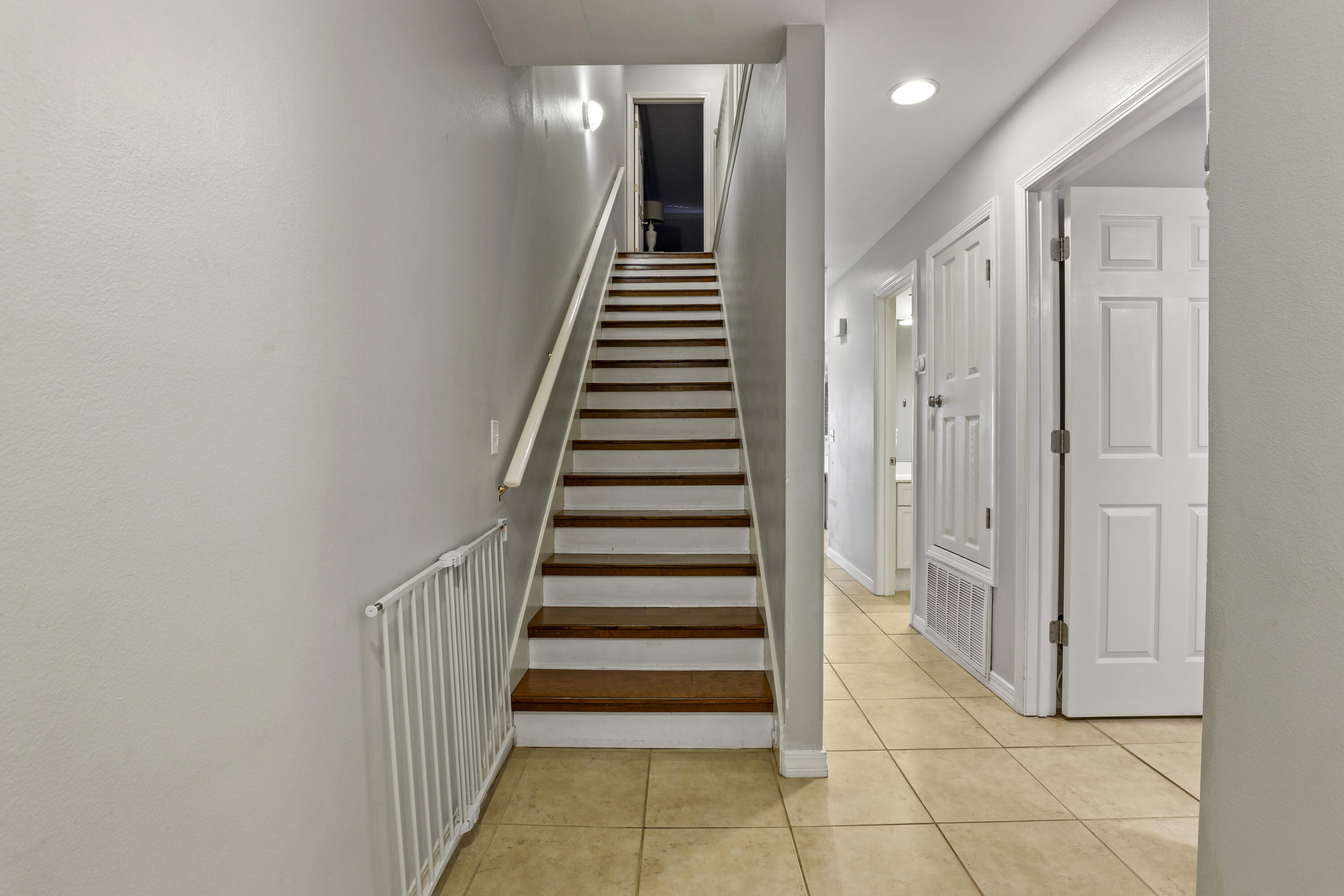 Royal Seaesta Phase II - Residential Lease