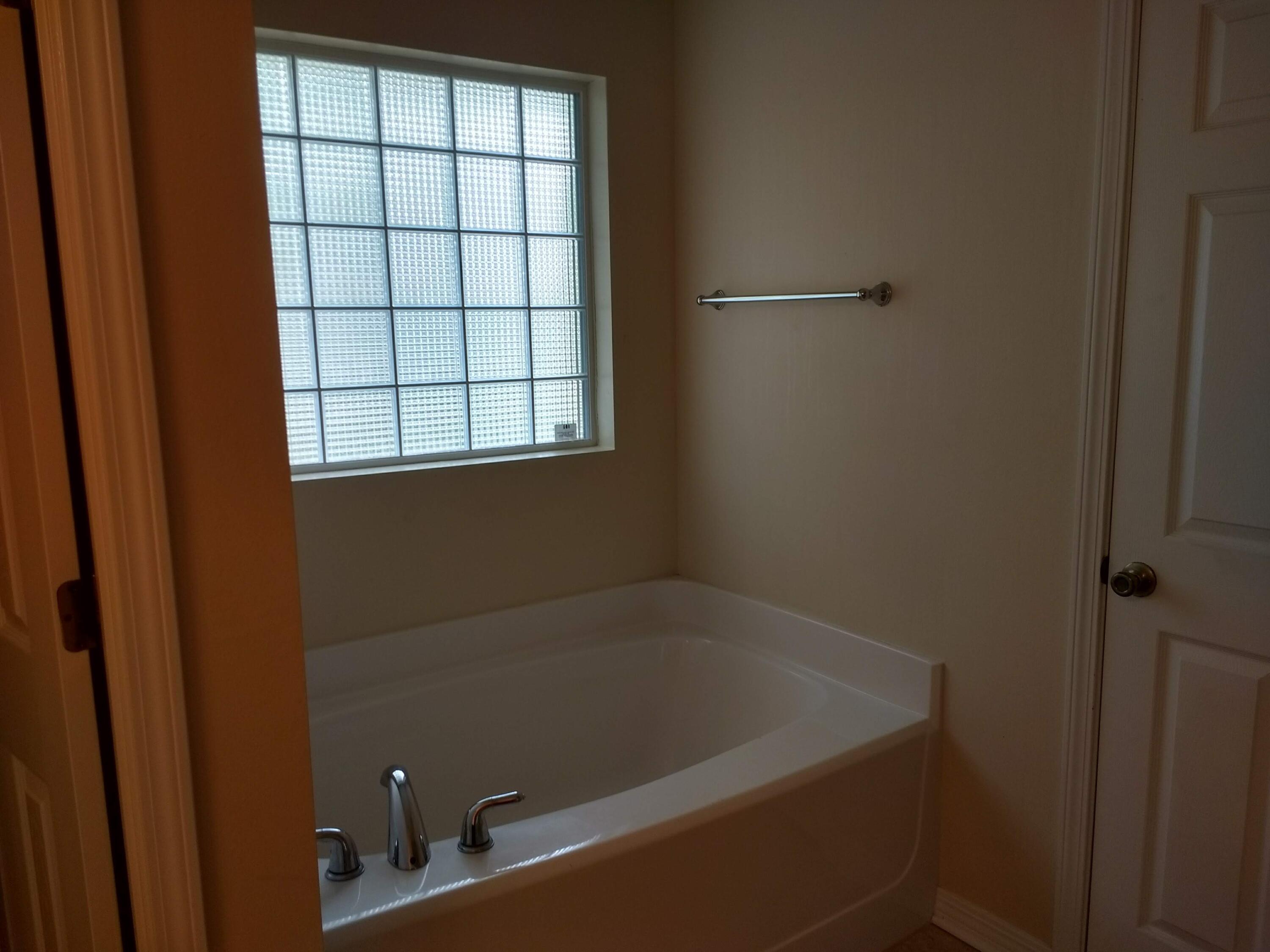 WILDWOOD GABLES - Residential Lease