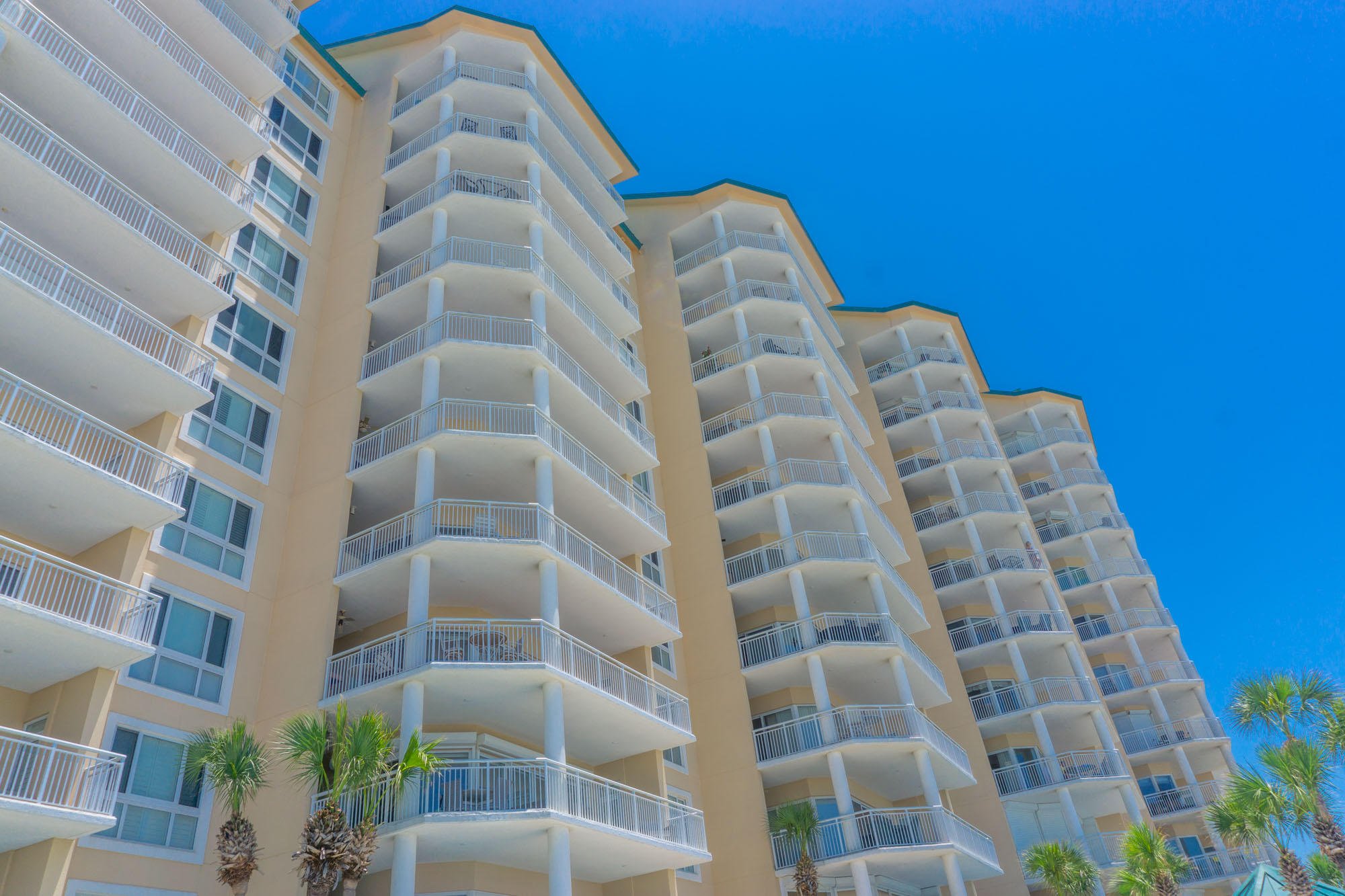 HIDDEN DUNES GRAND VILLAS - Residential