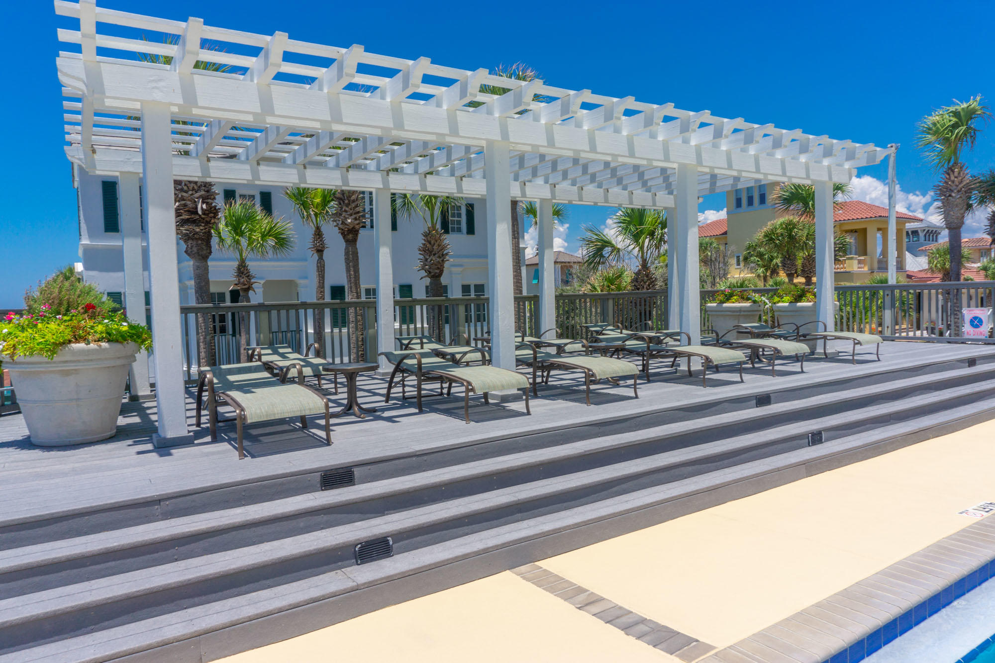 HIDDEN DUNES GRAND VILLAS - Residential