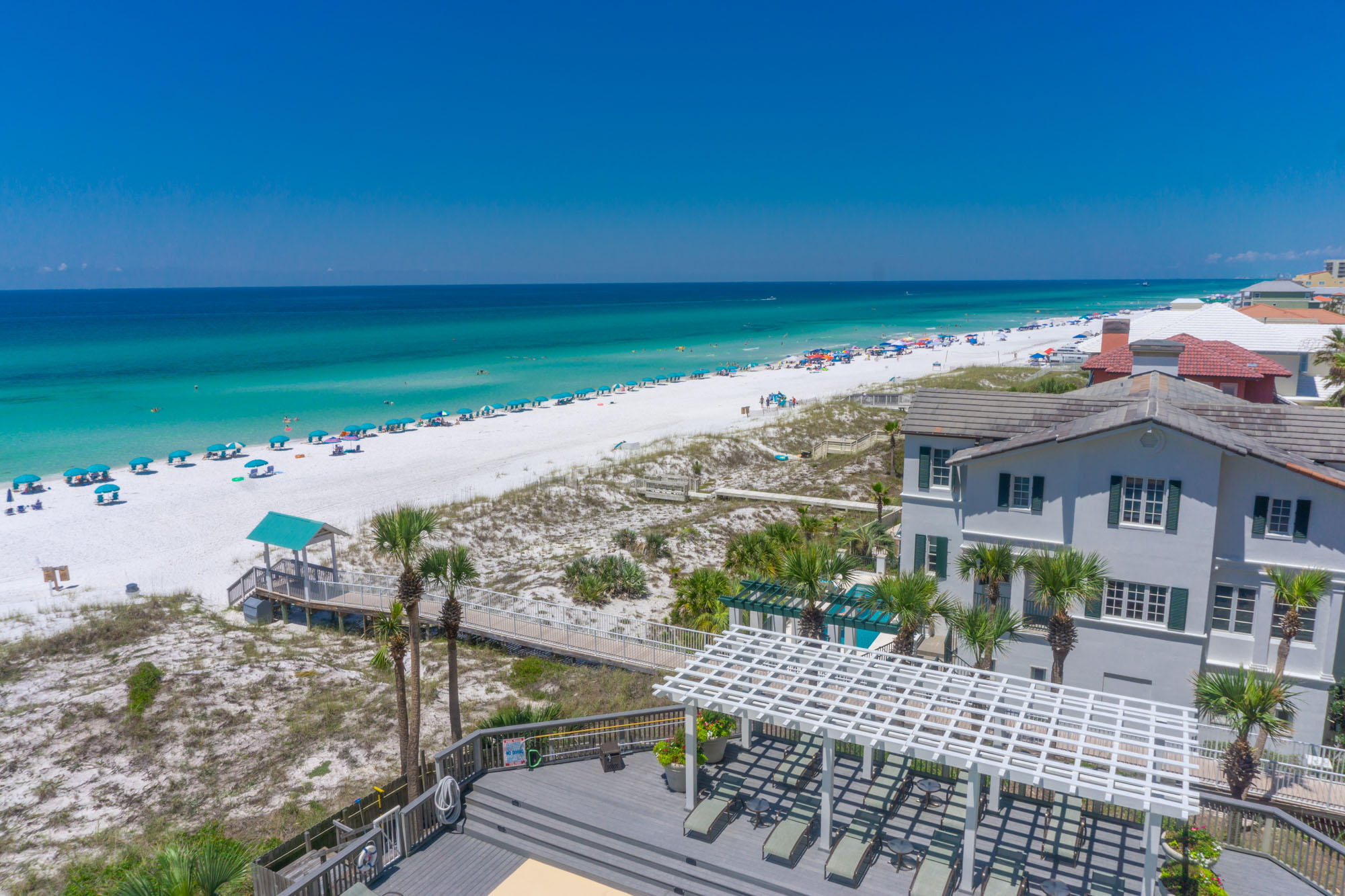 HIDDEN DUNES GRAND VILLAS - Residential