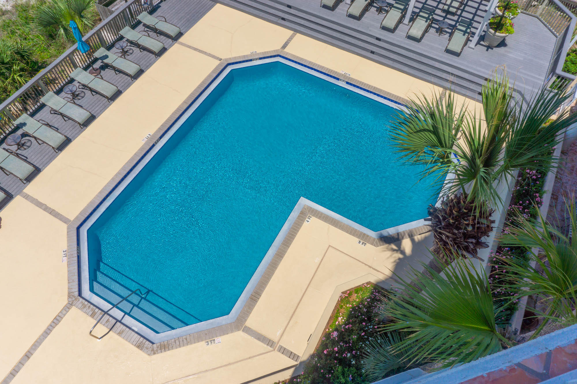 HIDDEN DUNES GRAND VILLAS - Residential