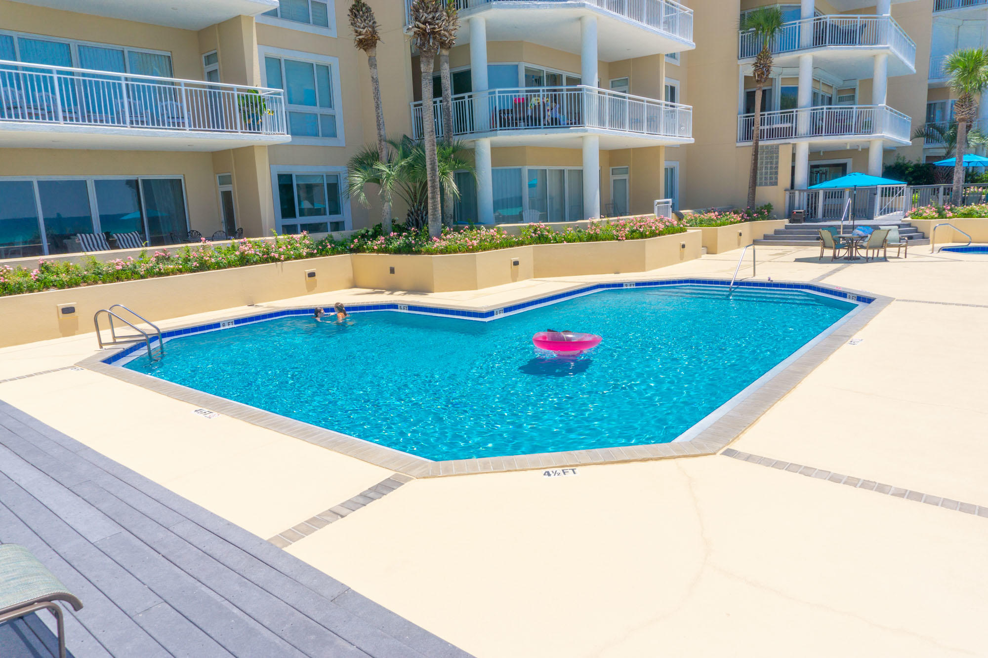 HIDDEN DUNES GRAND VILLAS - Residential