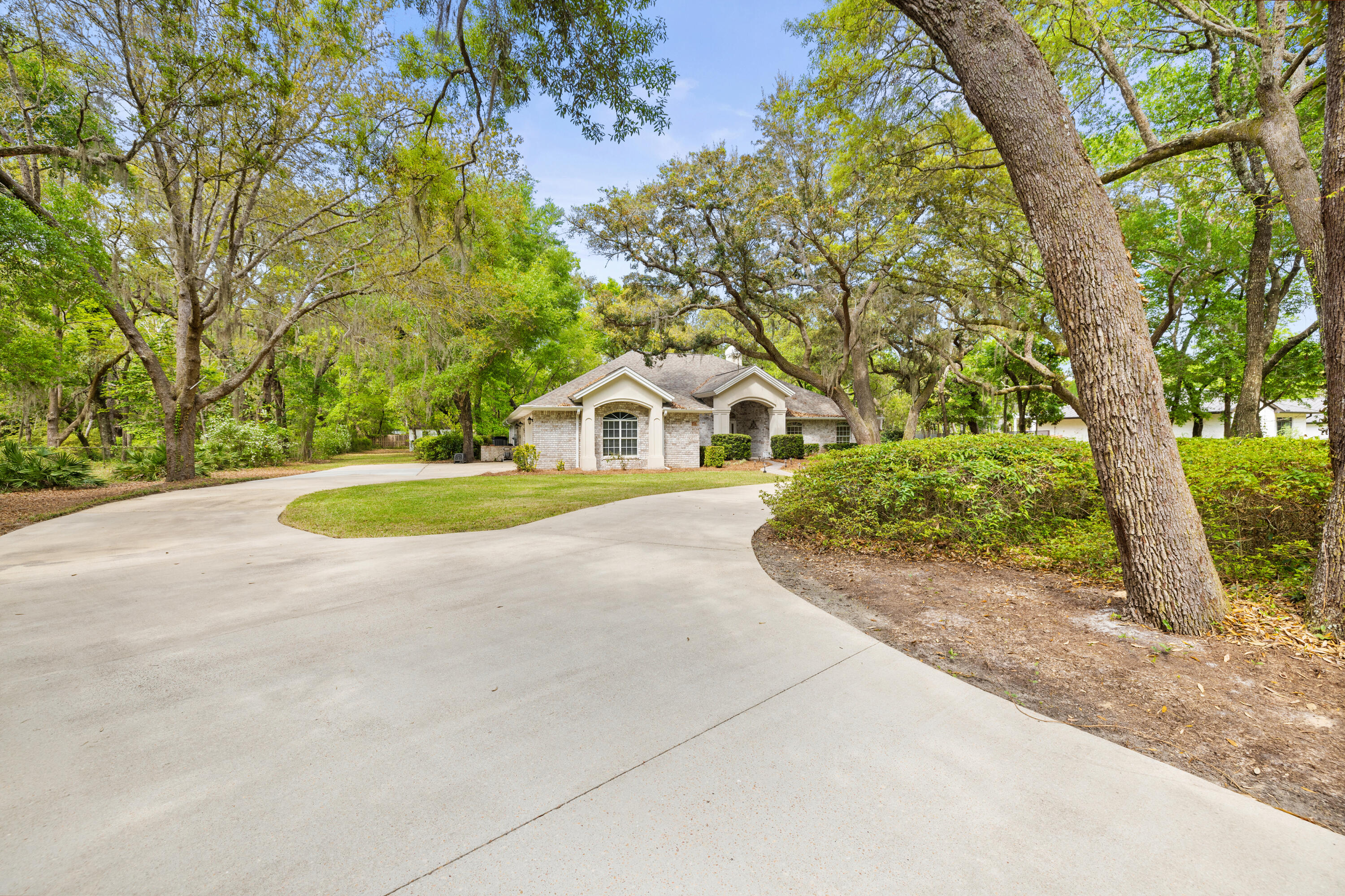 LAKE PIPPIN - Residential