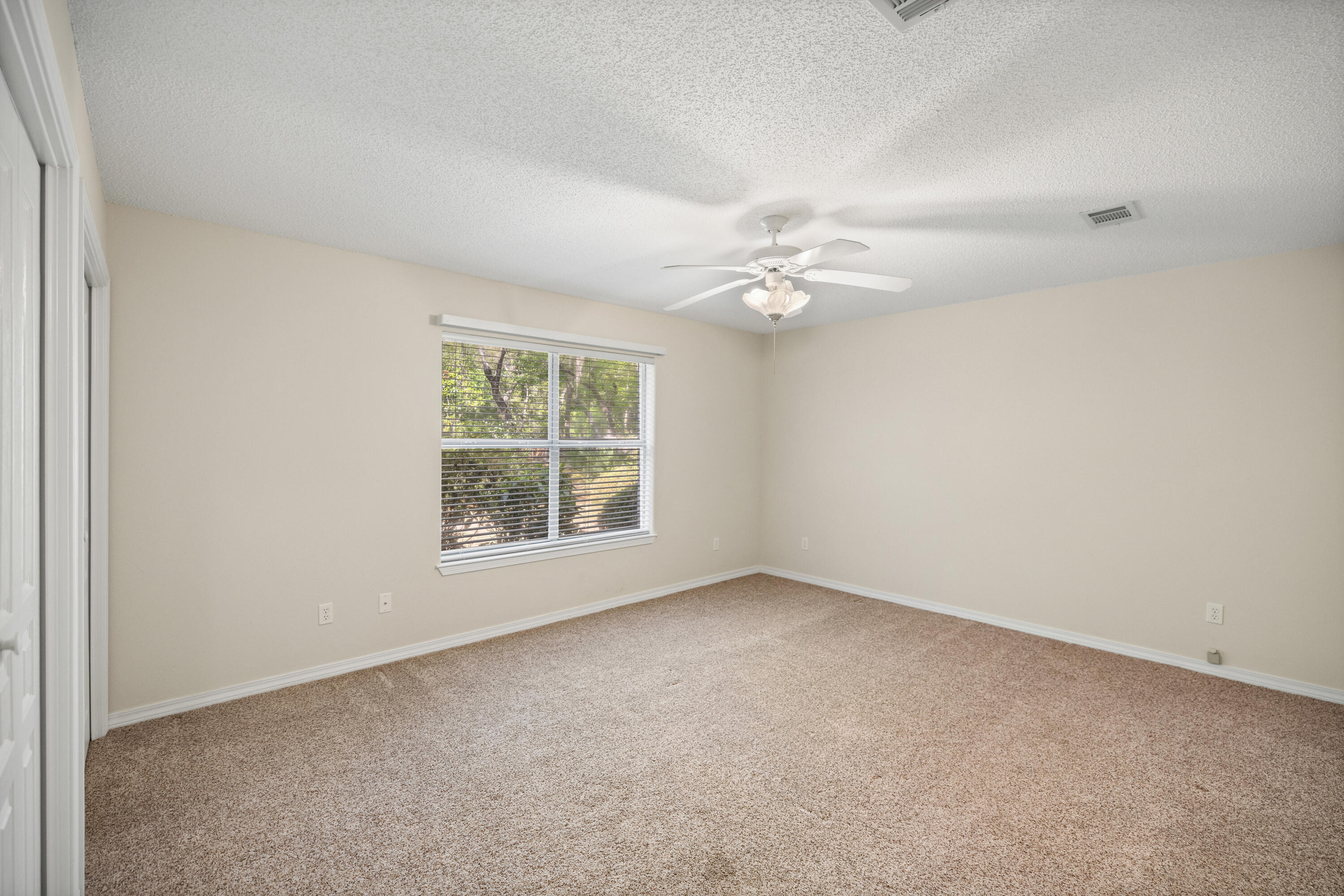 LAKE PIPPIN - Residential