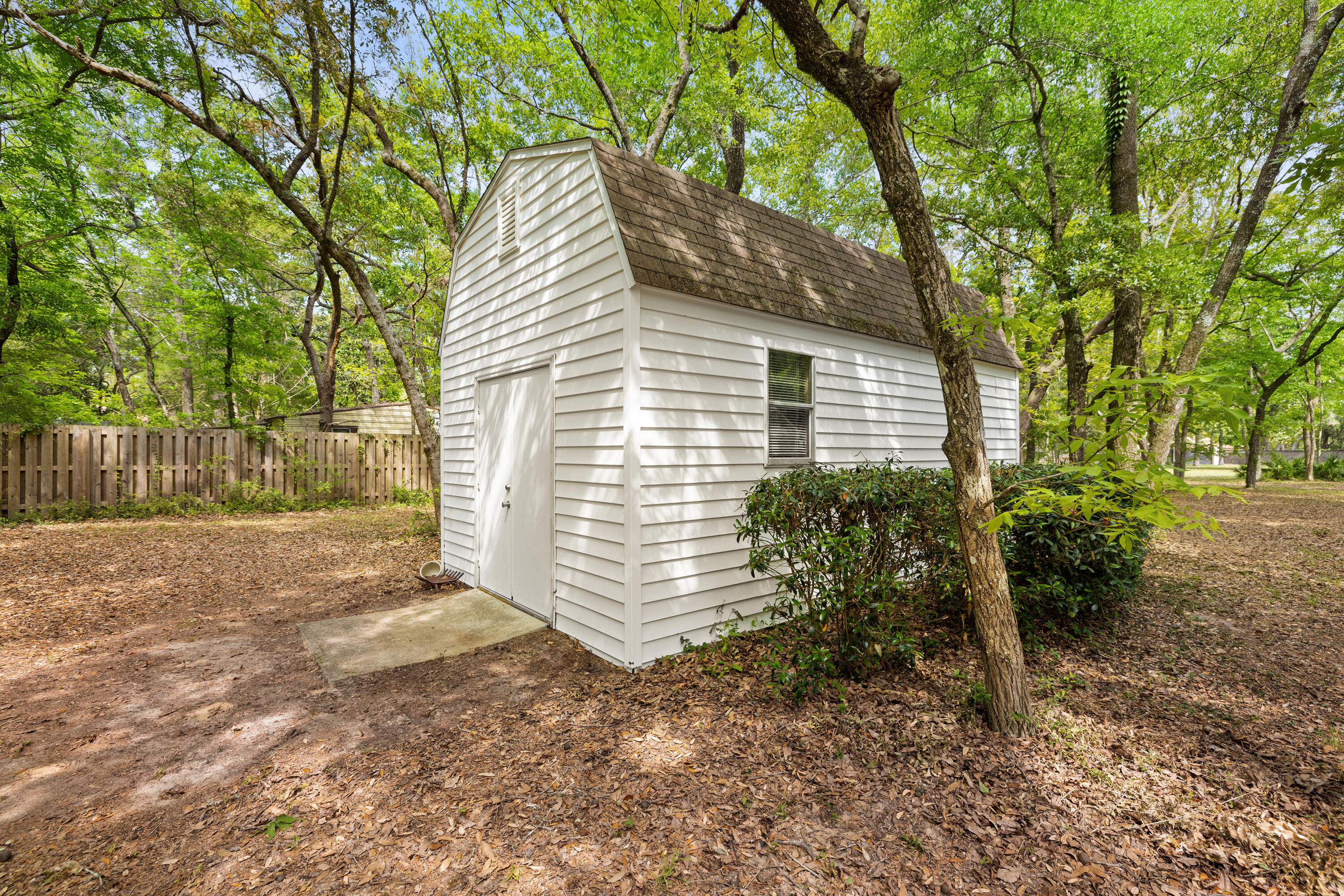 LAKE PIPPIN - Residential