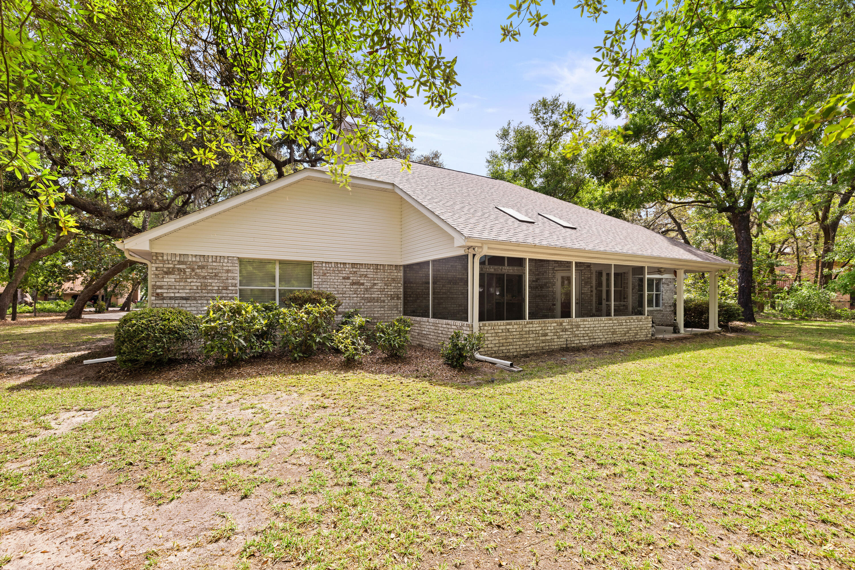 LAKE PIPPIN - Residential