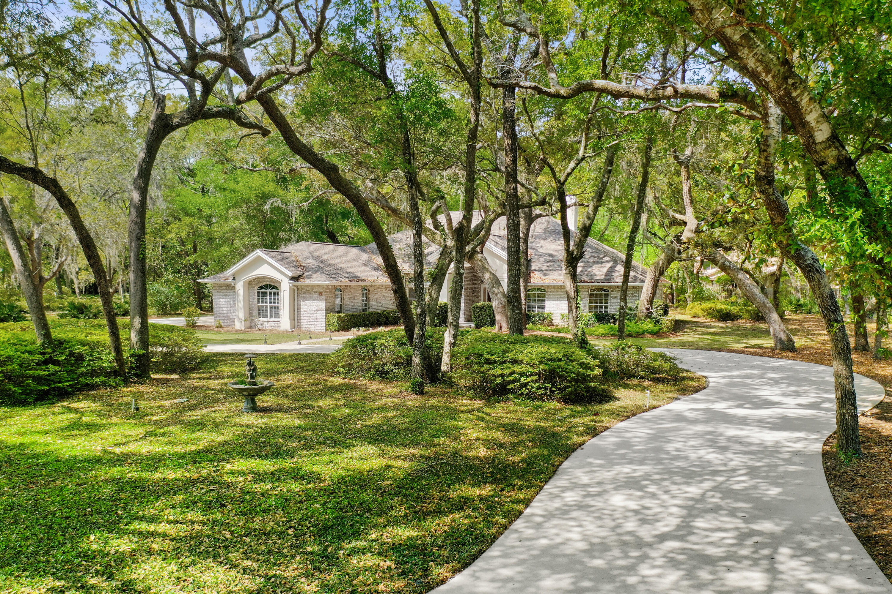 LAKE PIPPIN - Residential