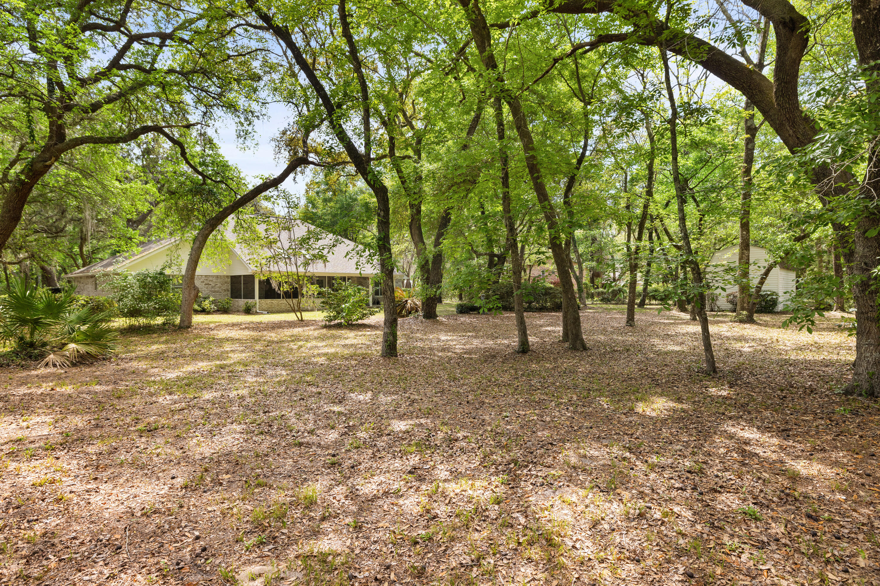 LAKE PIPPIN - Residential