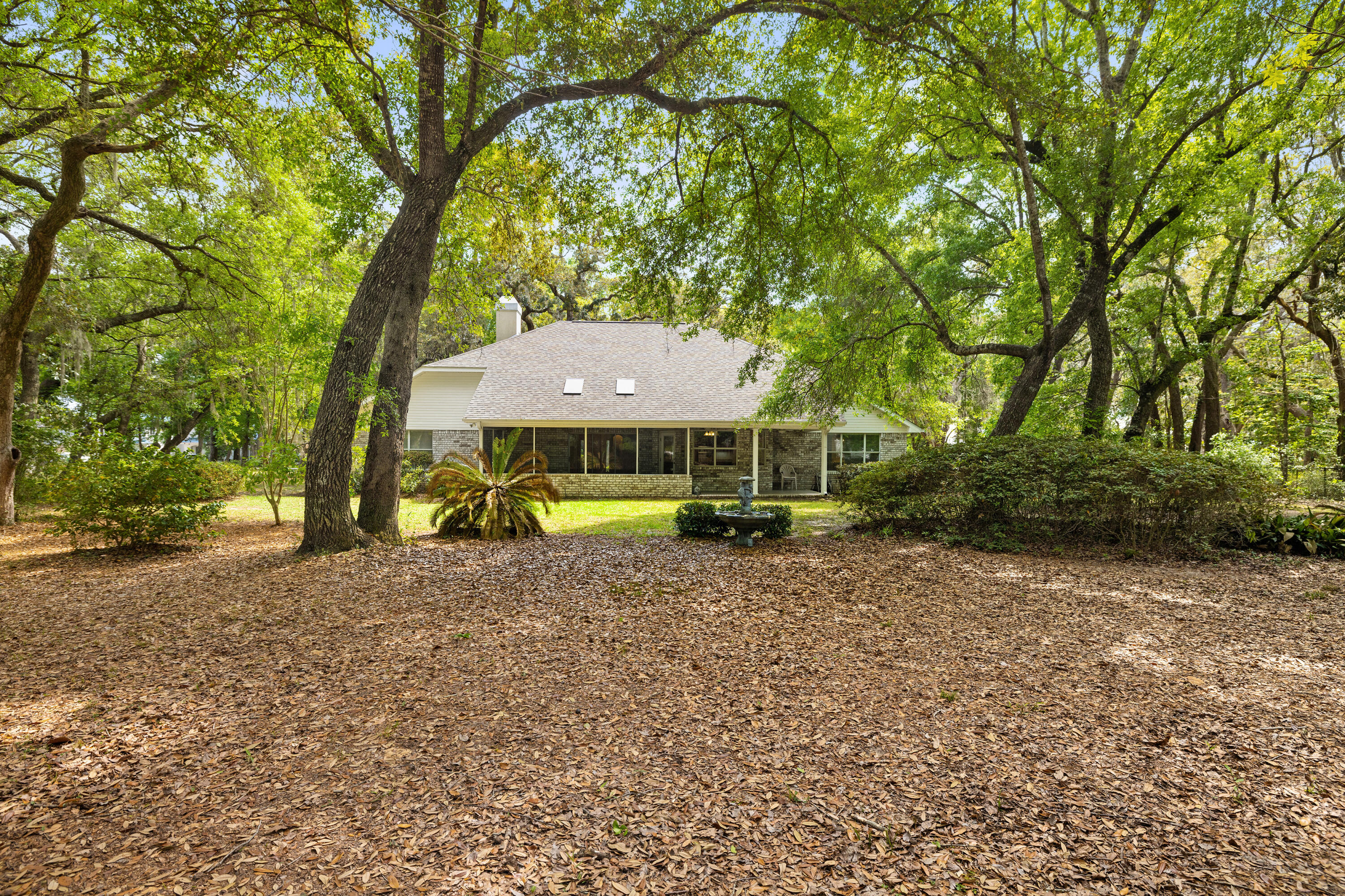 LAKE PIPPIN - Residential