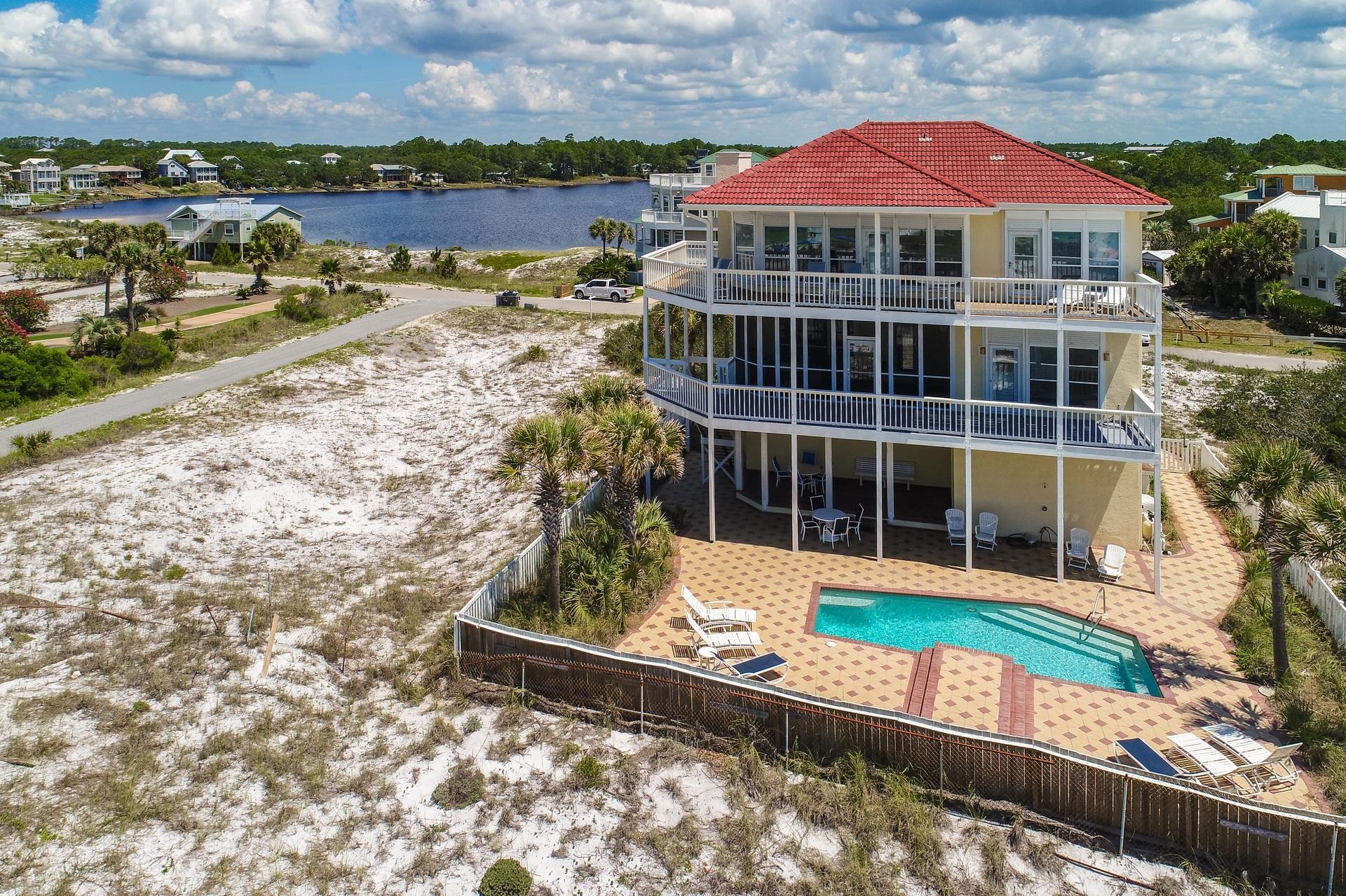 NO RECORDED SUBDIVISION - Residential