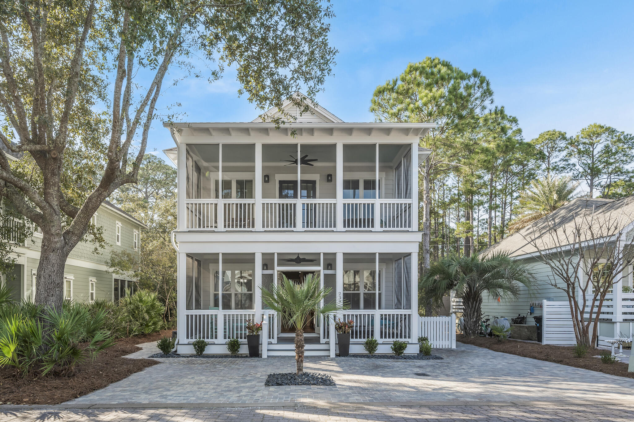 SANTA ROSA GOLF VILLAS - Residential