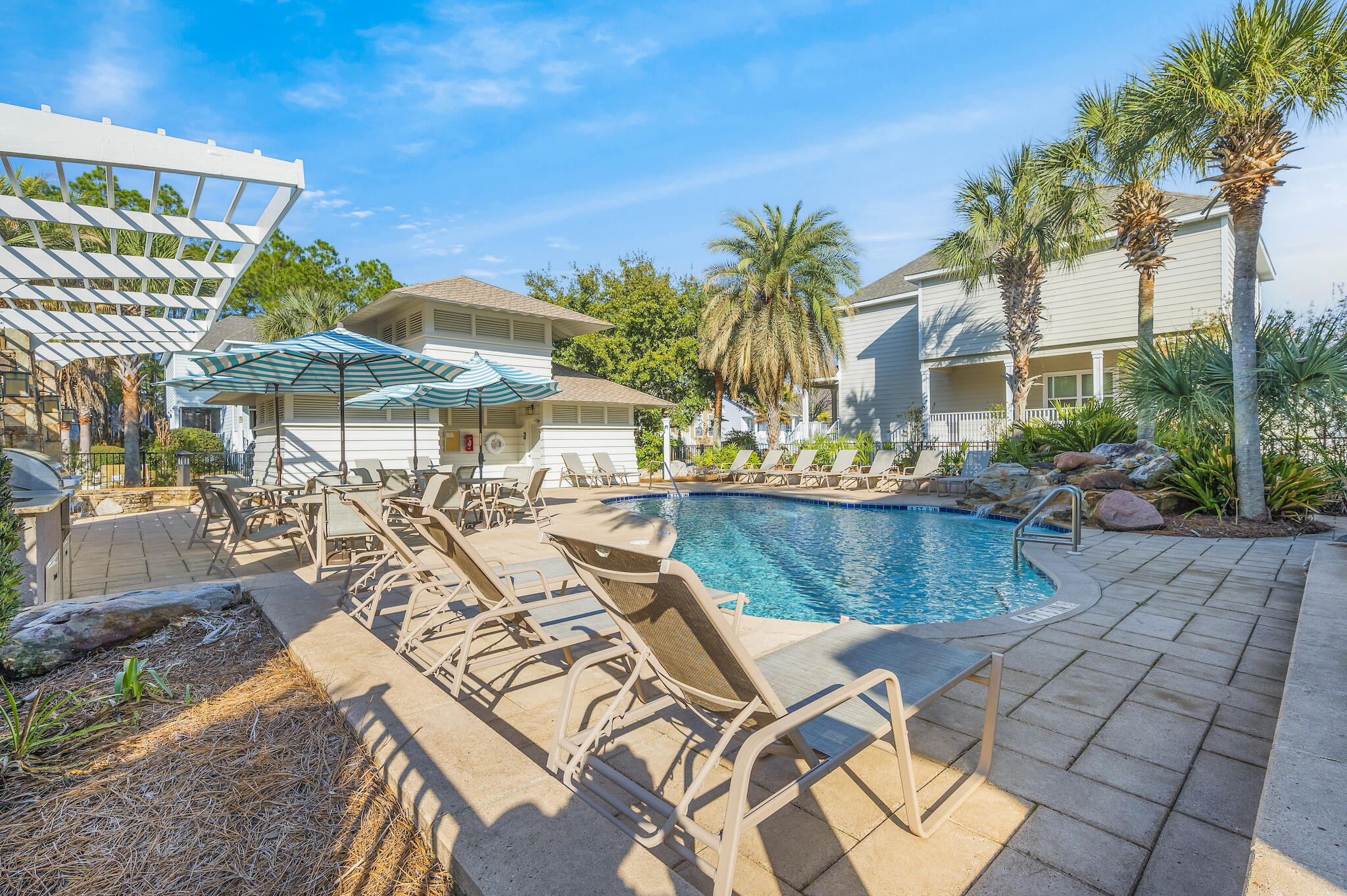 SANTA ROSA GOLF VILLAS - Residential