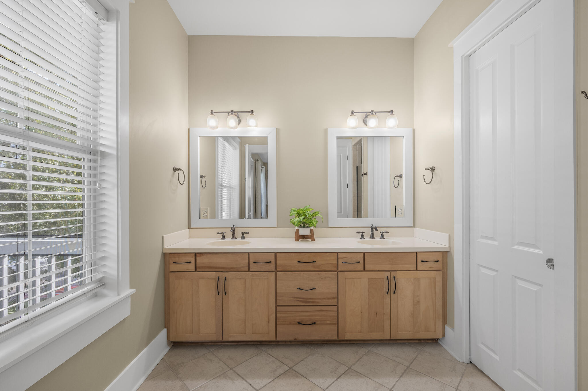 SANTA ROSA GOLF VILLAS - Residential