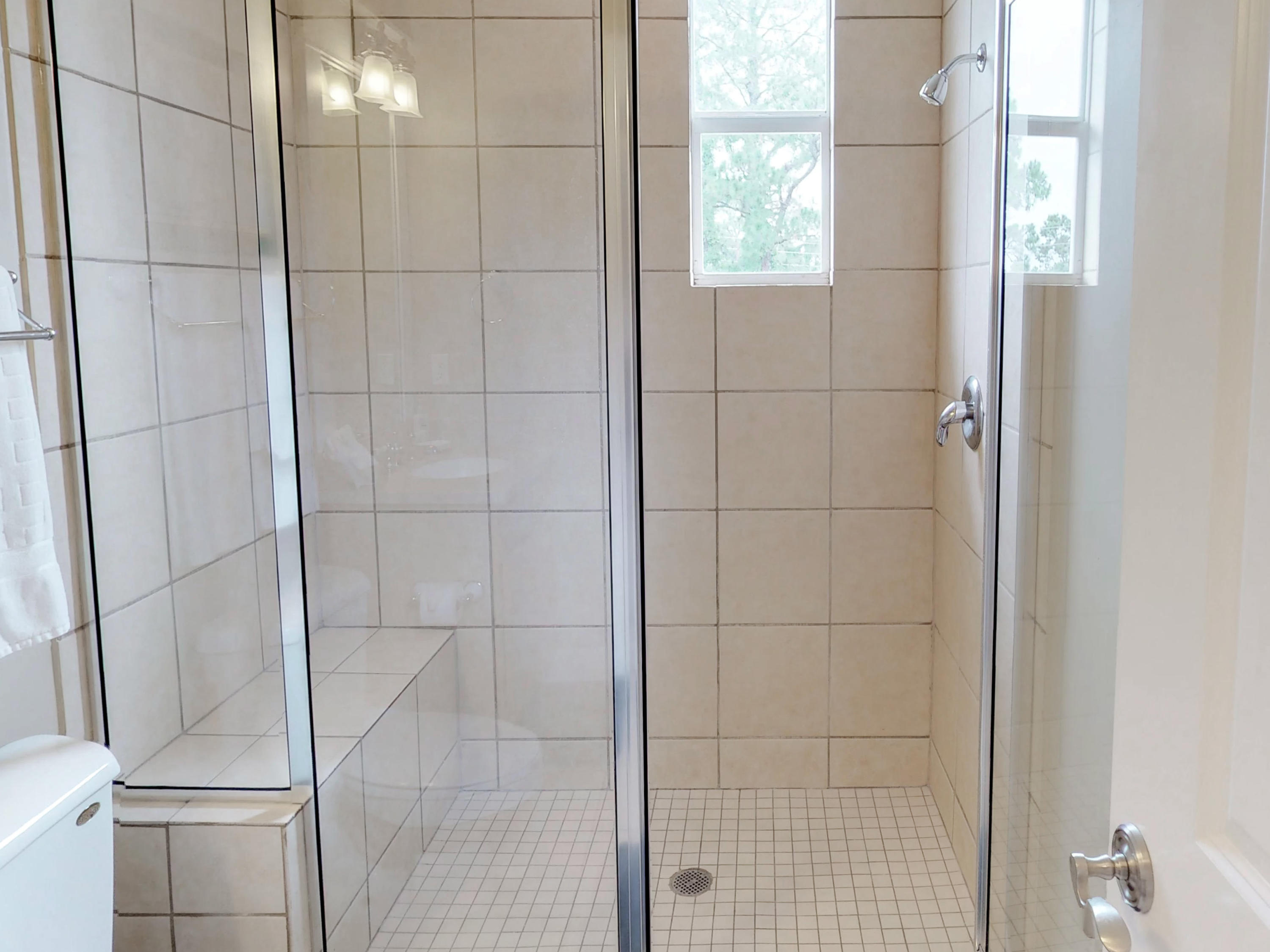 PINE RIDGE VILLAS - Residential