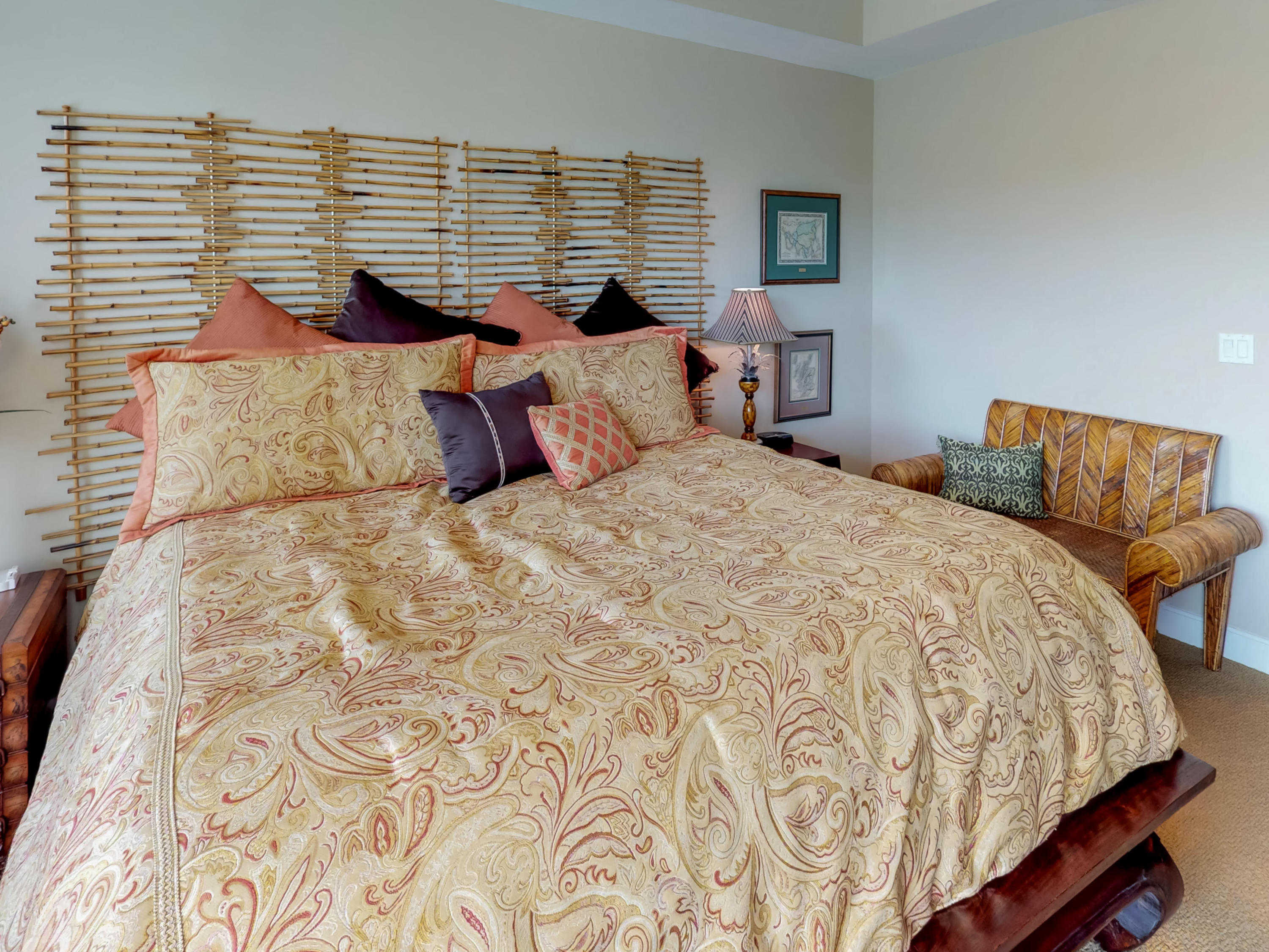 PINE RIDGE VILLAS - Residential