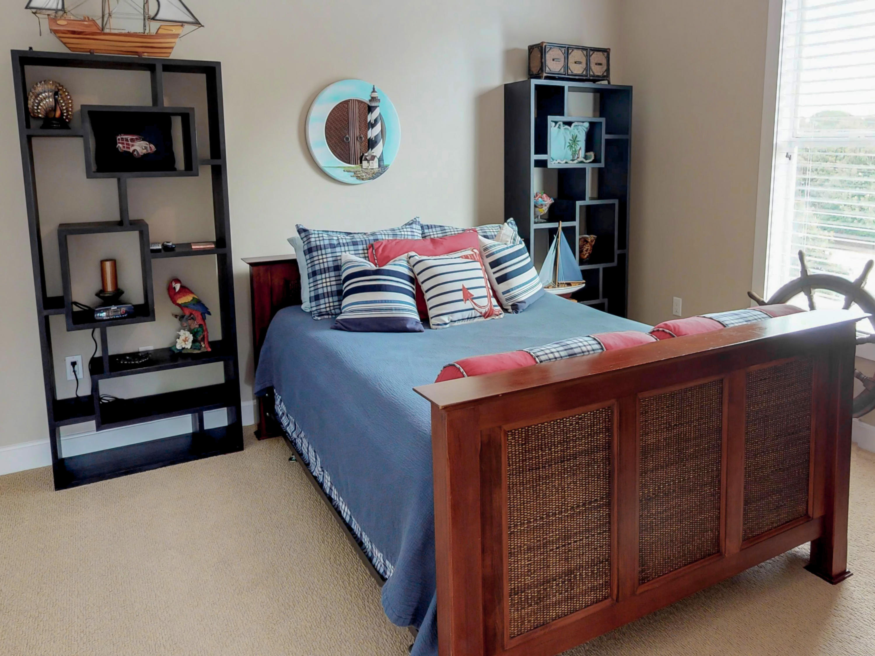 PINE RIDGE VILLAS - Residential