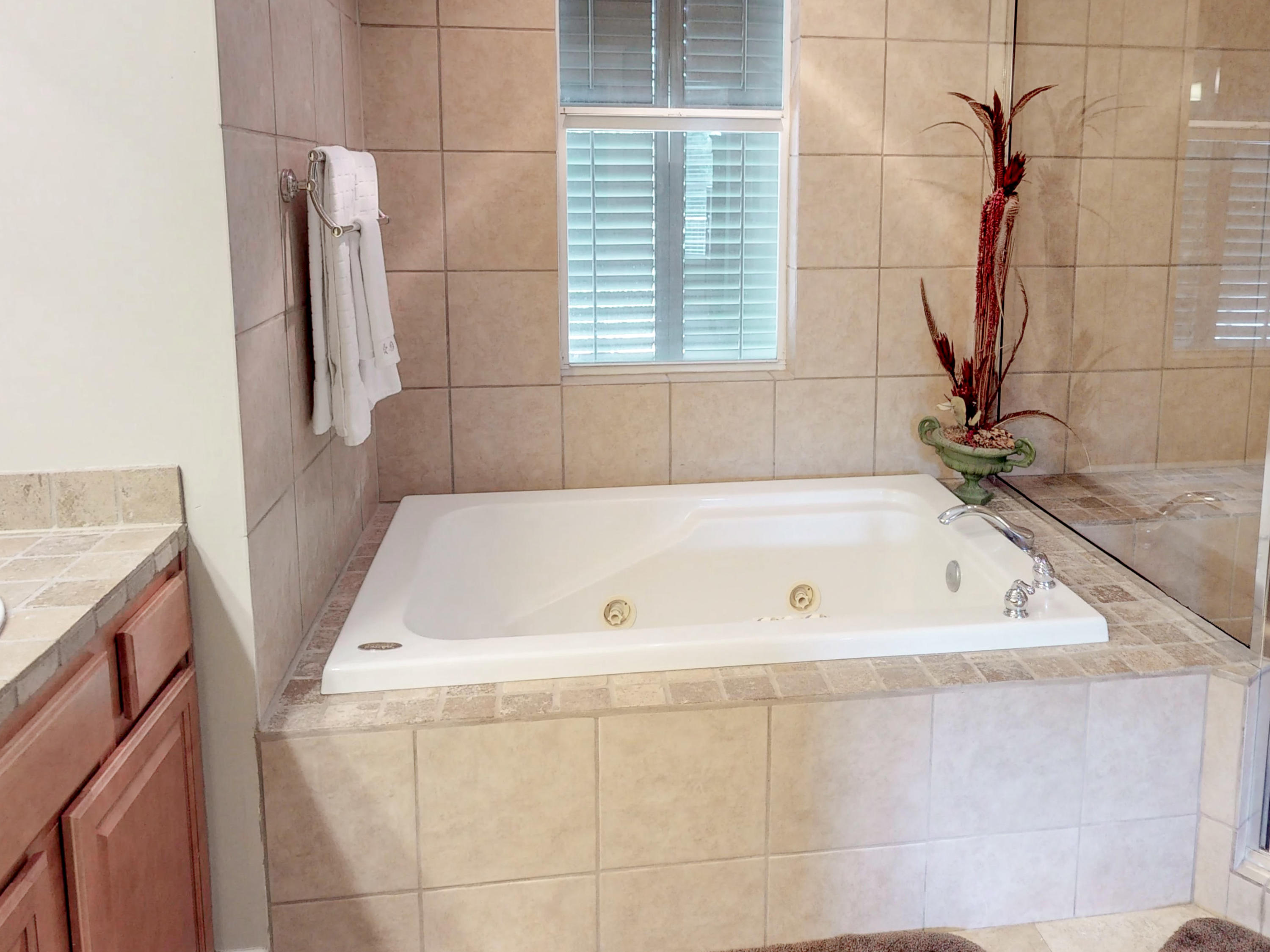 PINE RIDGE VILLAS - Residential