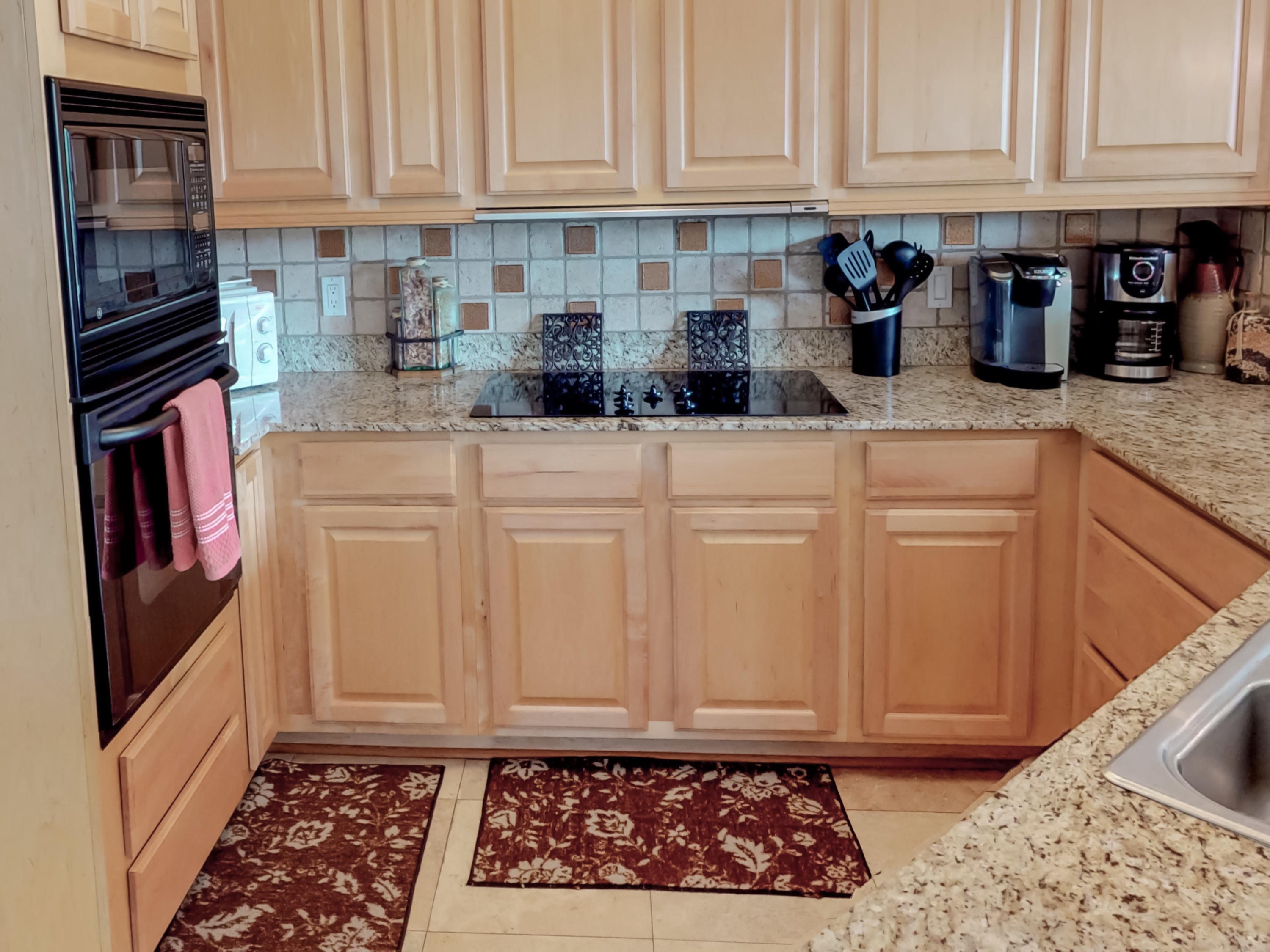 PINE RIDGE VILLAS - Residential