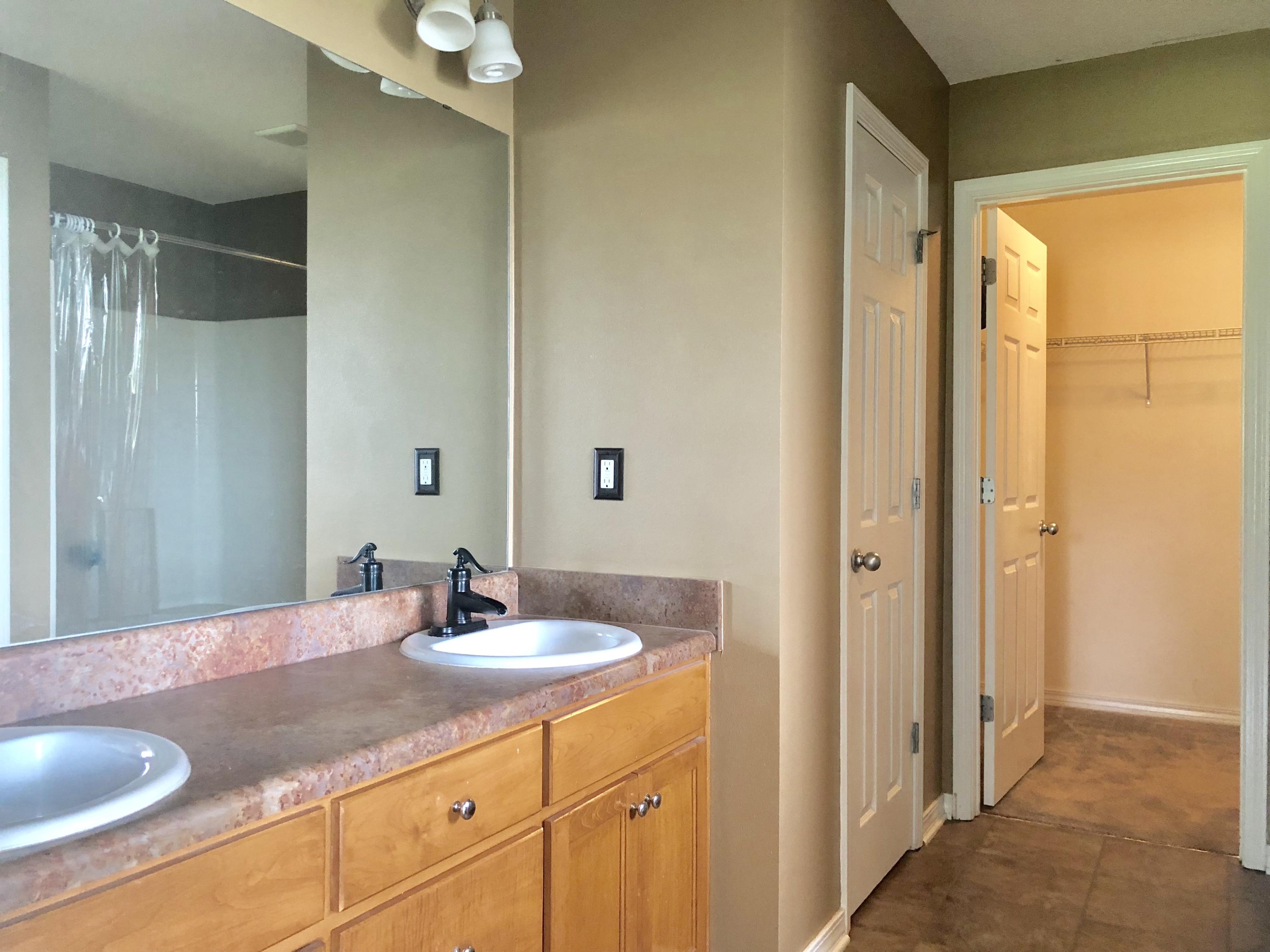 SILVER CREEK ESTATES - Residential