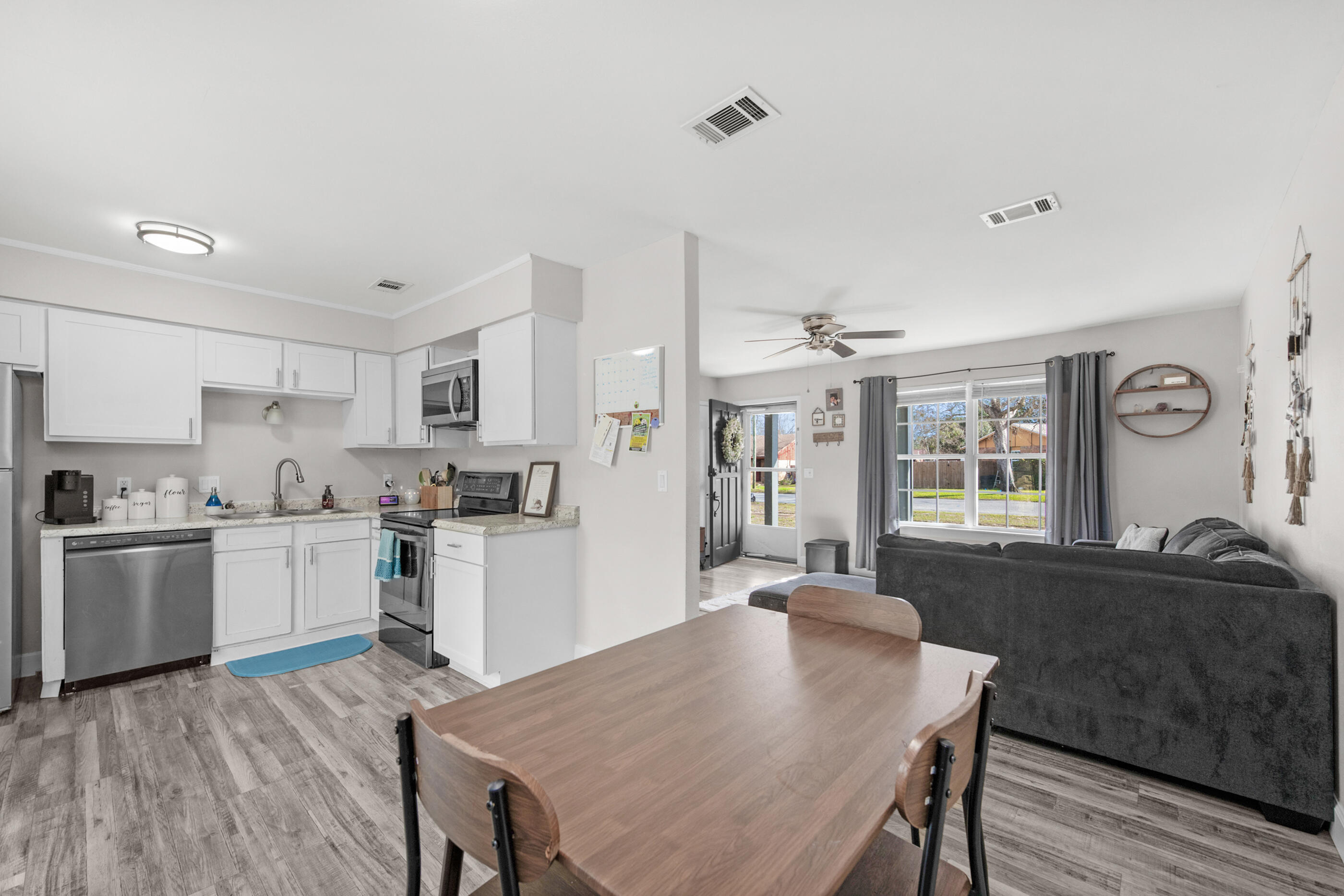 CHATEAU PRES DE LA MER - Residential