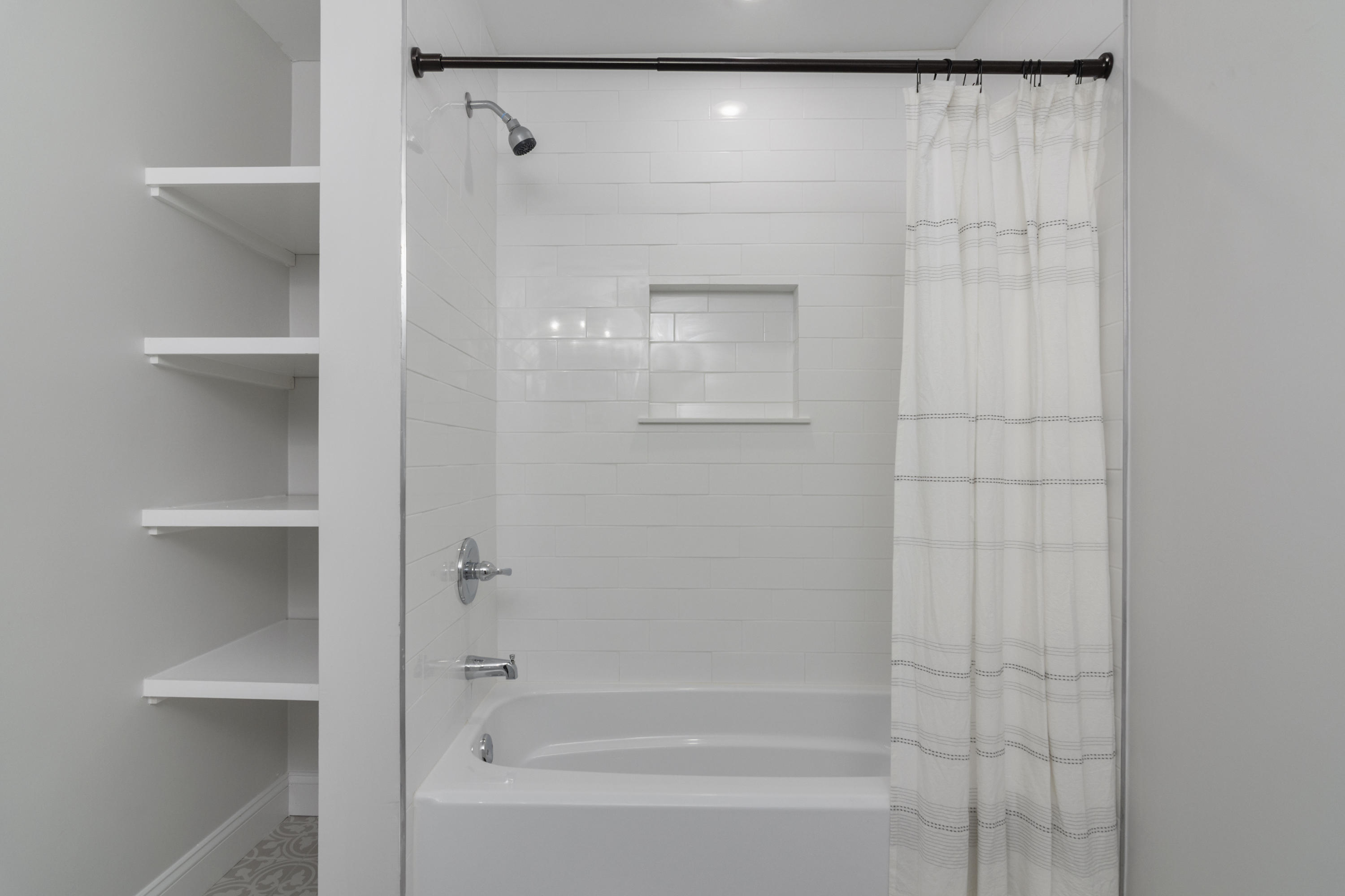 NORTH HILL S/D LOT 14 BLK 1 - Residential