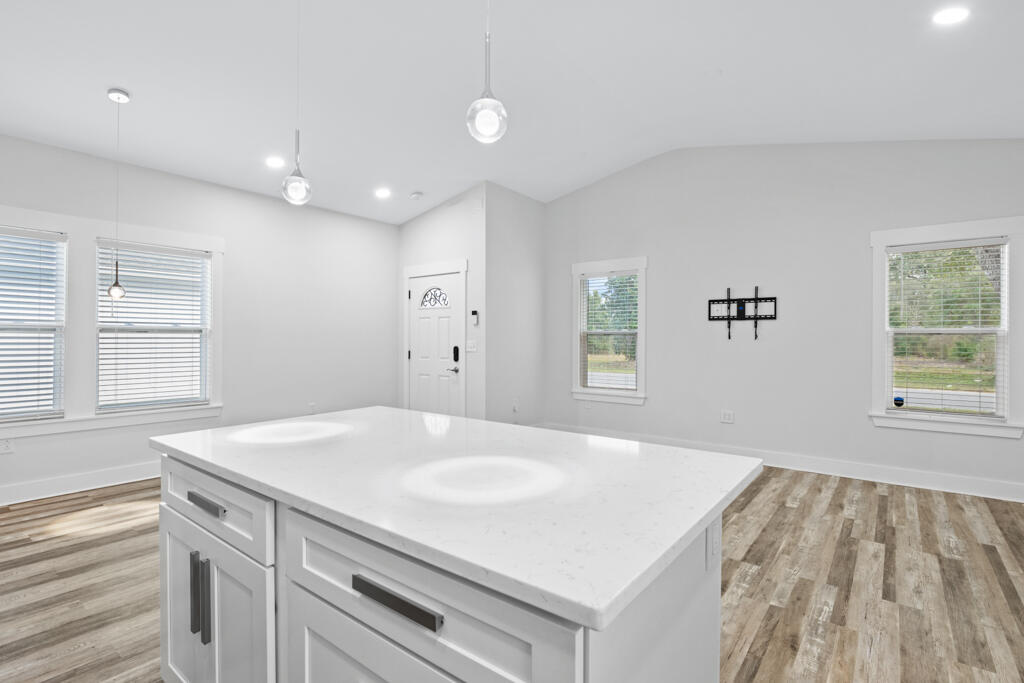 NO RECORDED SUBDIVISION - Residential
