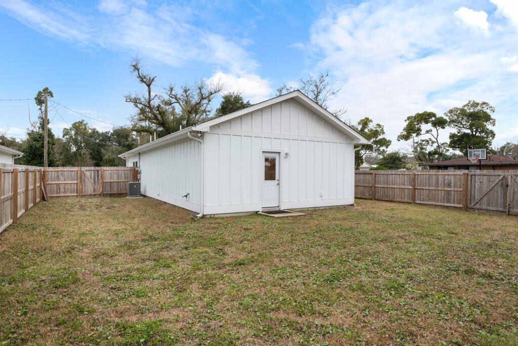 NO RECORDED SUBDIVISION - Residential