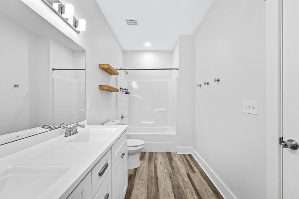 NO RECORDED SUBDIVISION - Residential