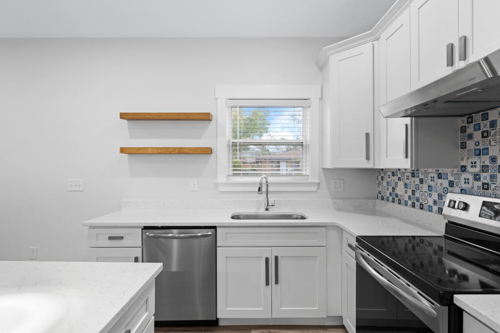 NO RECORDED SUBDIVISION - Residential