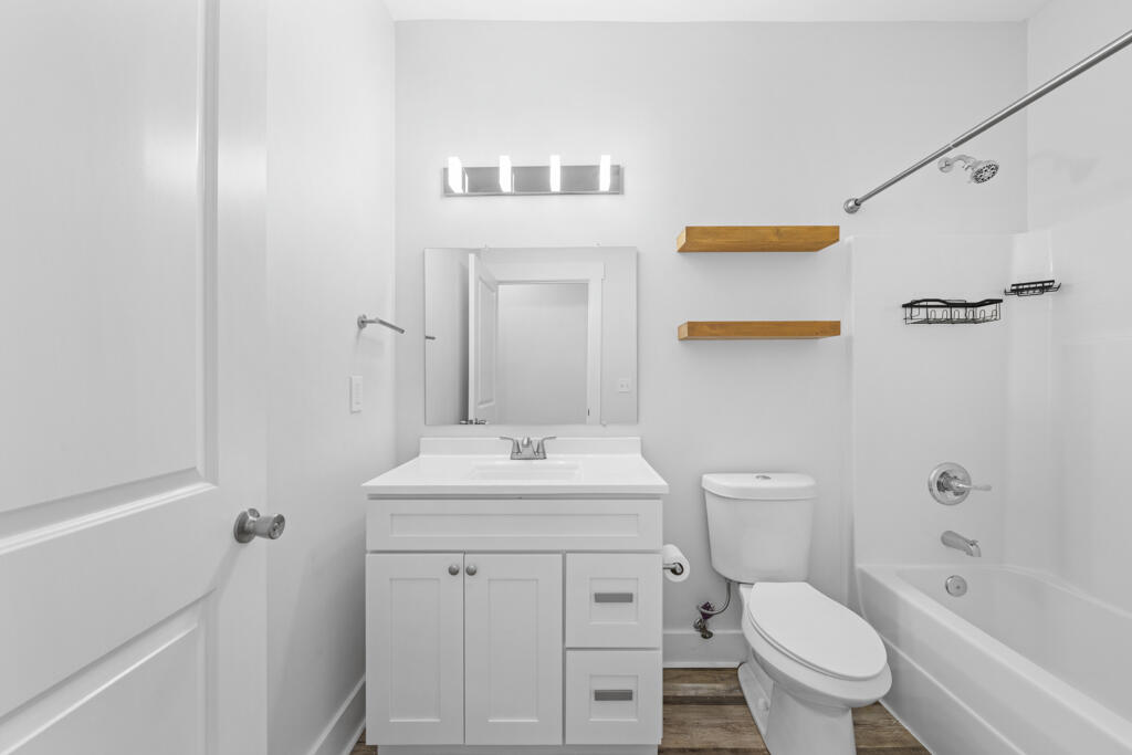 NO RECORDED SUBDIVISION - Residential