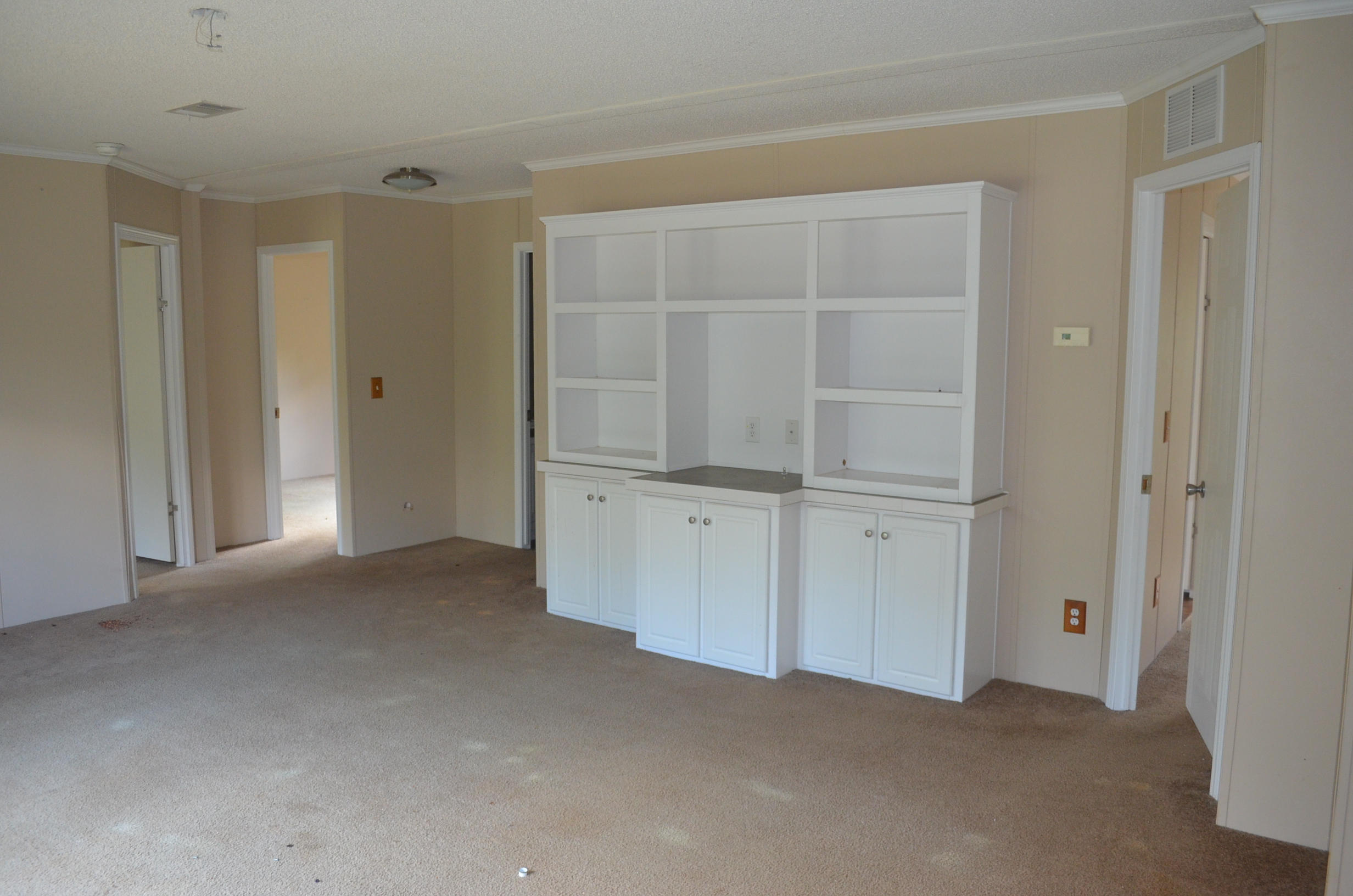 OAKWOOD LAKES ESTATES - Residential