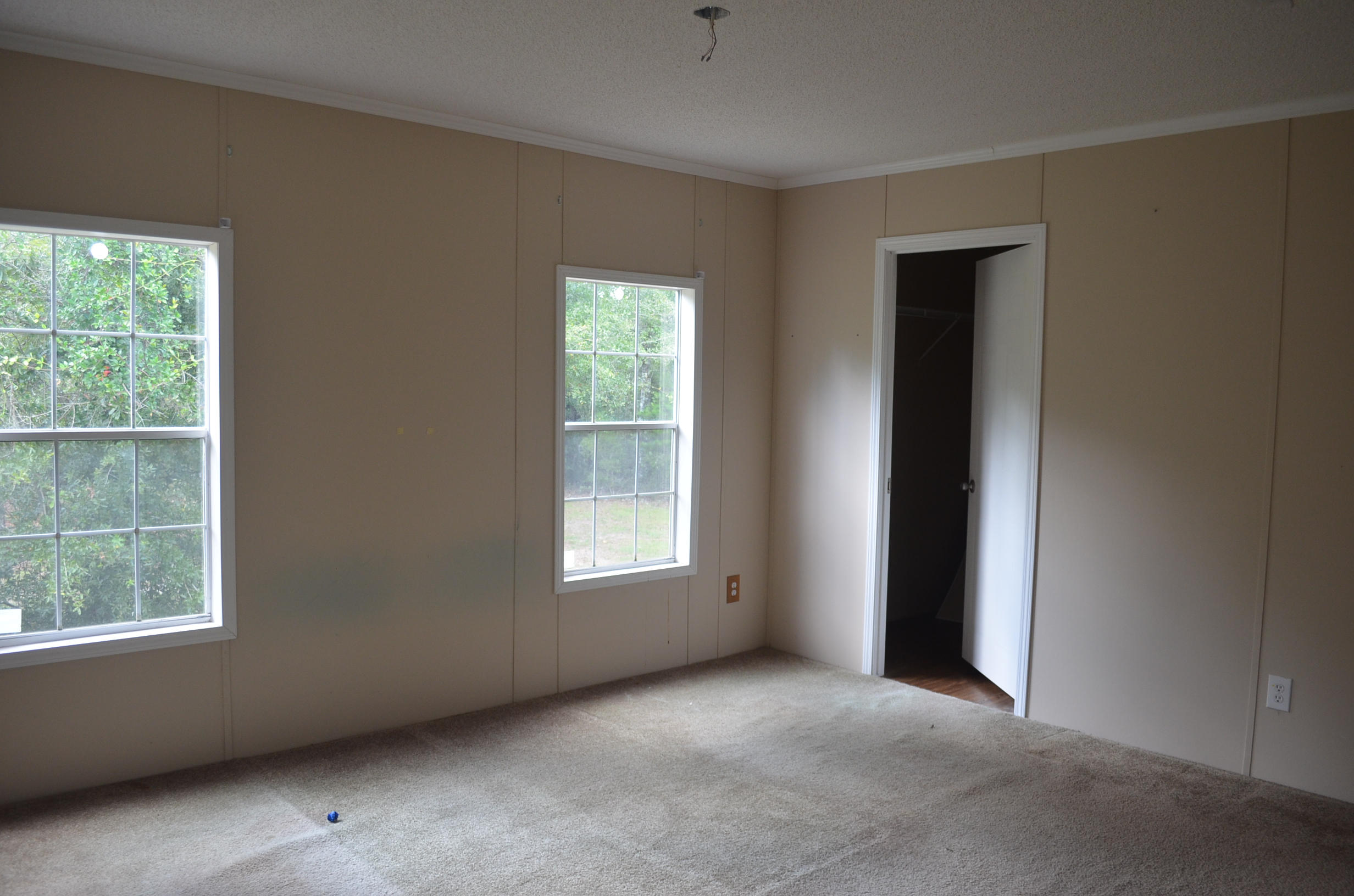 OAKWOOD LAKES ESTATES - Residential